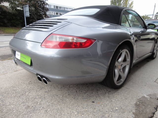 PORSCHE 911 Cabrio Carrera 4S-image-2