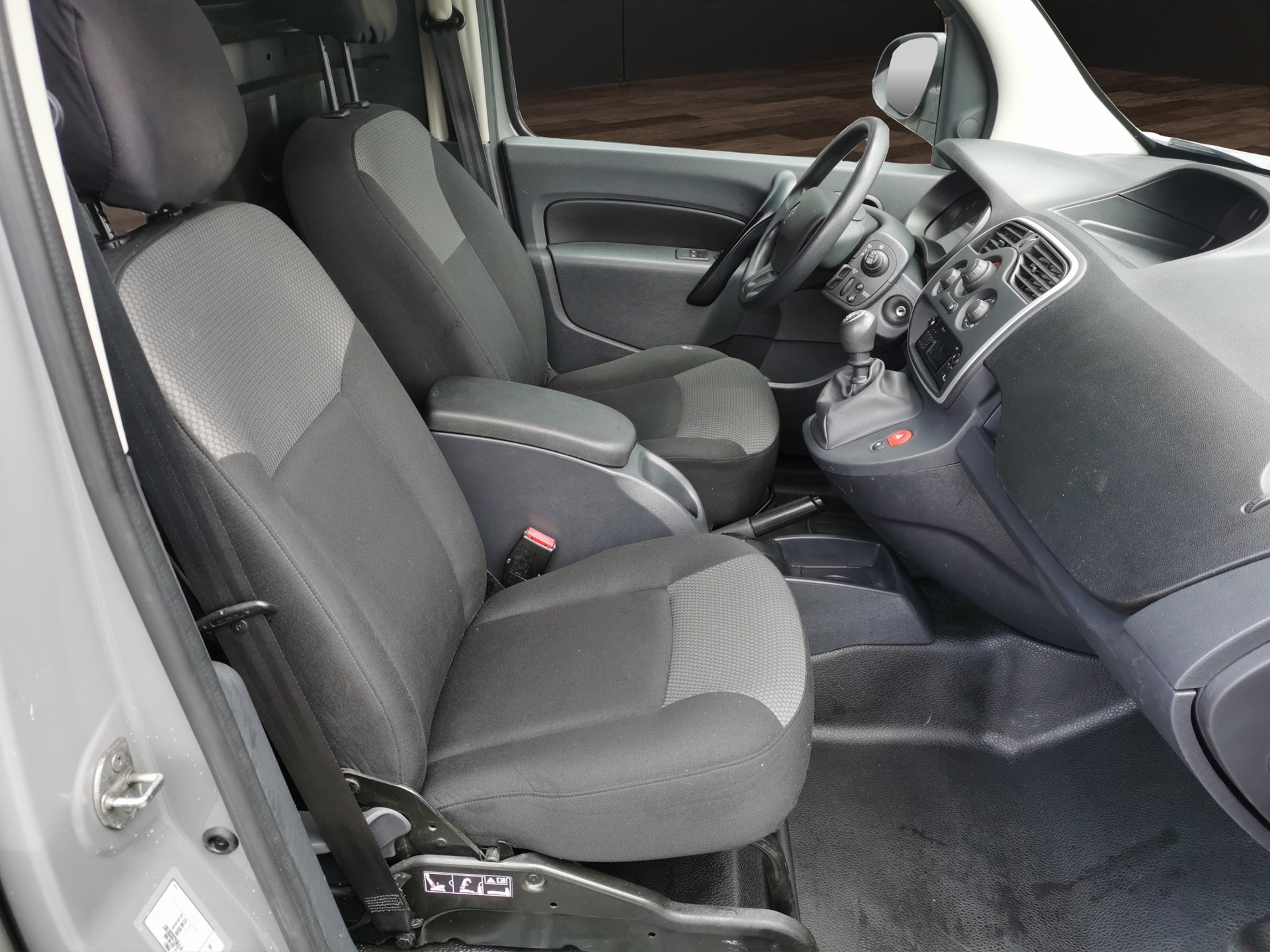 RENAULT Kangoo Medium TCe 115 ENERGY Business-image-6