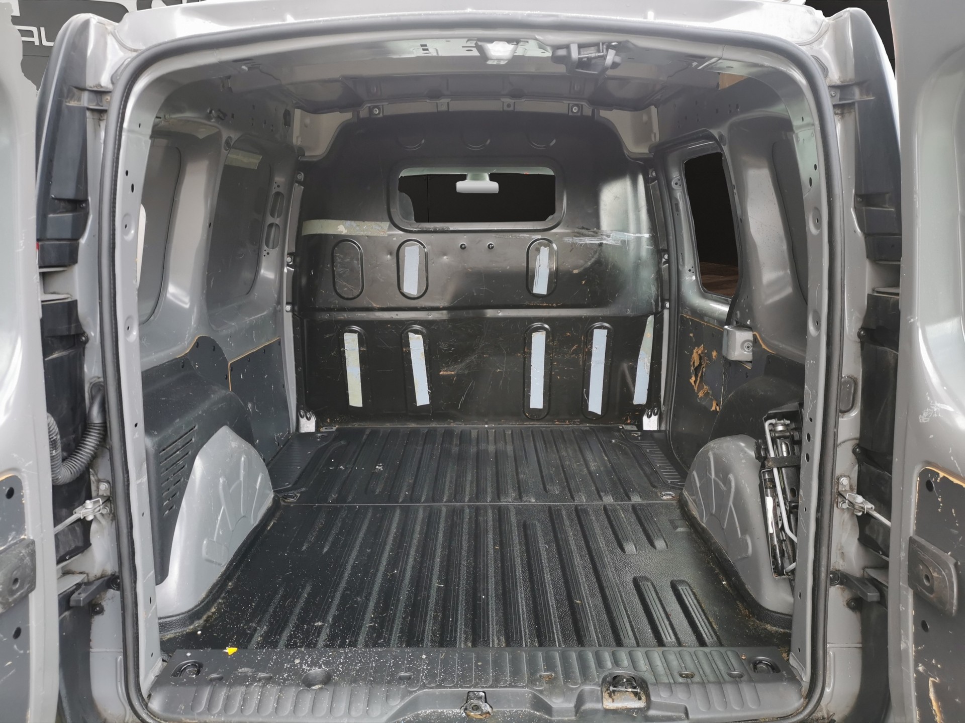 RENAULT Kangoo Medium TCe 115 ENERGY Business-showroom-element-2