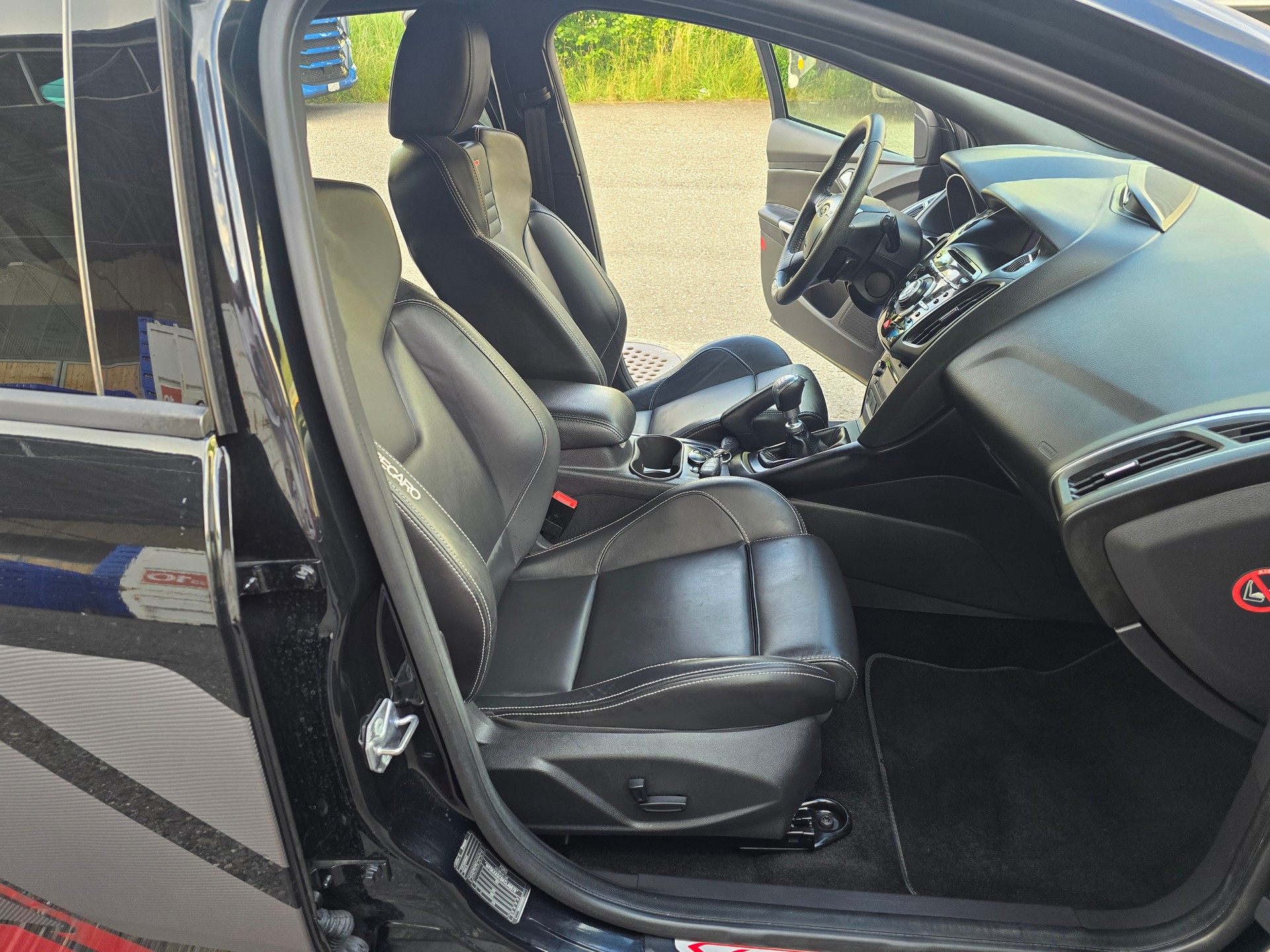 FORD Focus 2.0 SCTi ST-3-image-14