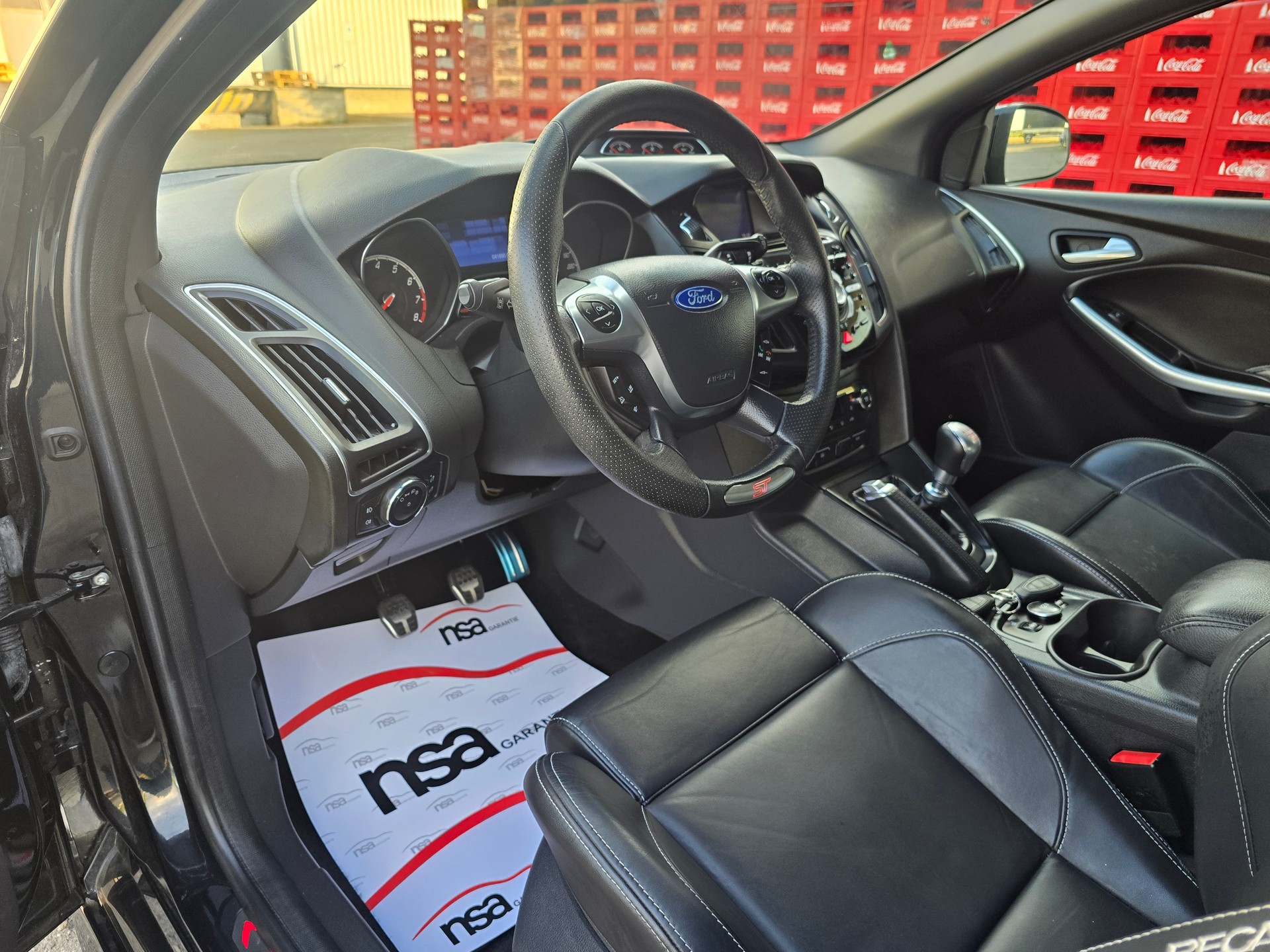 FORD Focus 2.0 SCTi ST-3-image-10