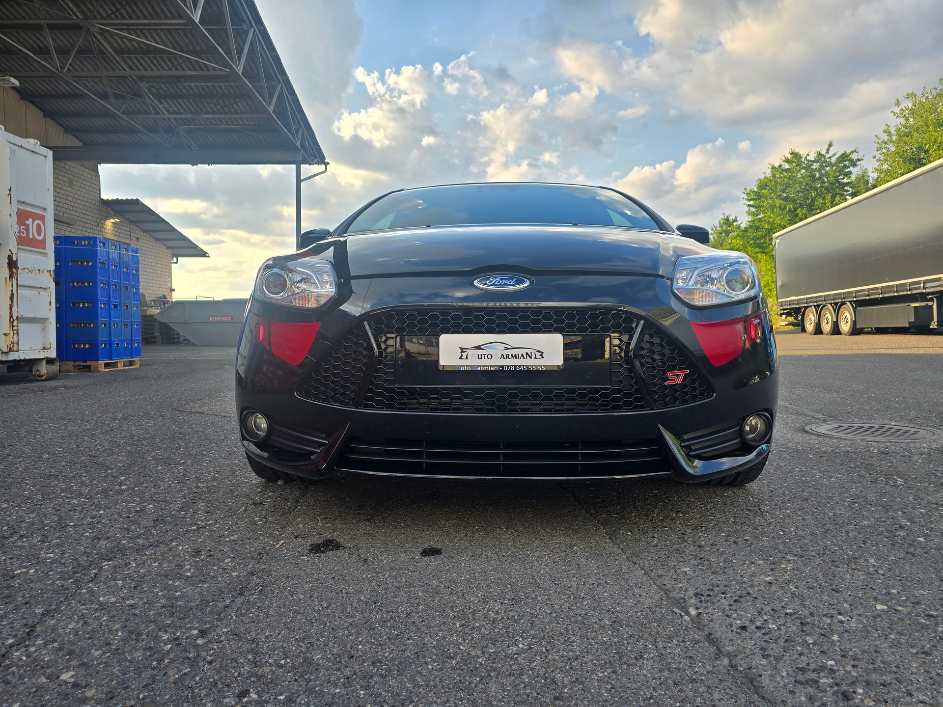 FORD Focus 2.0 SCTi ST-3-image-2