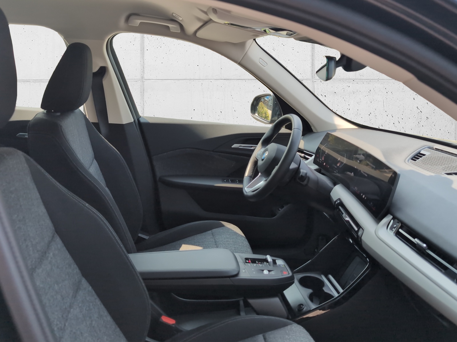 BMW X1 sDrive 18i-image-16