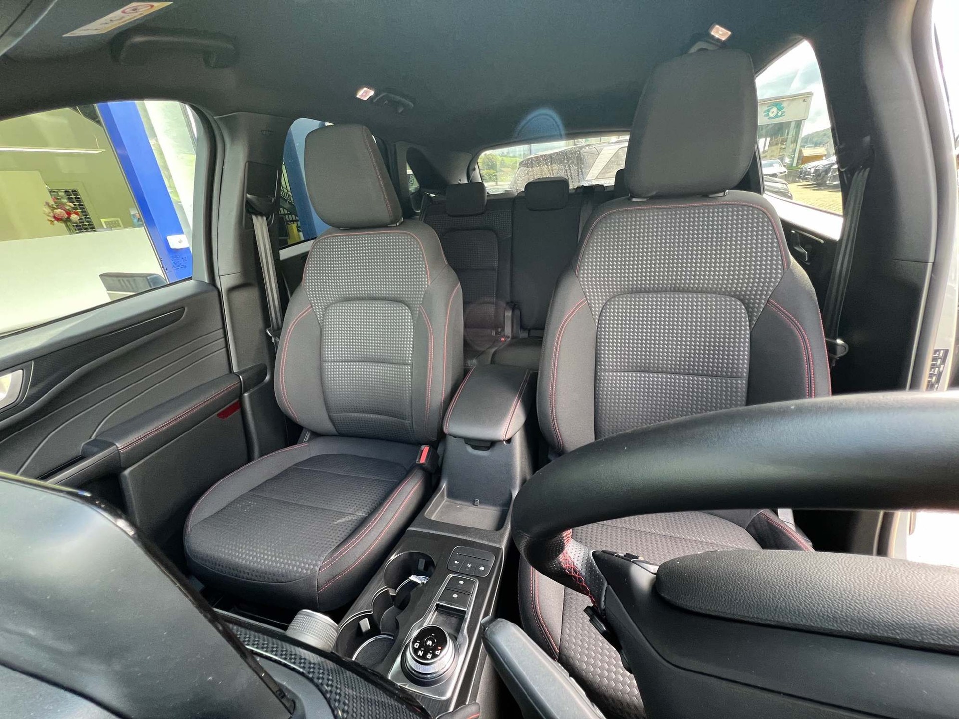 FORD Kuga 2.0 EcoBlue ST-Line-image-6