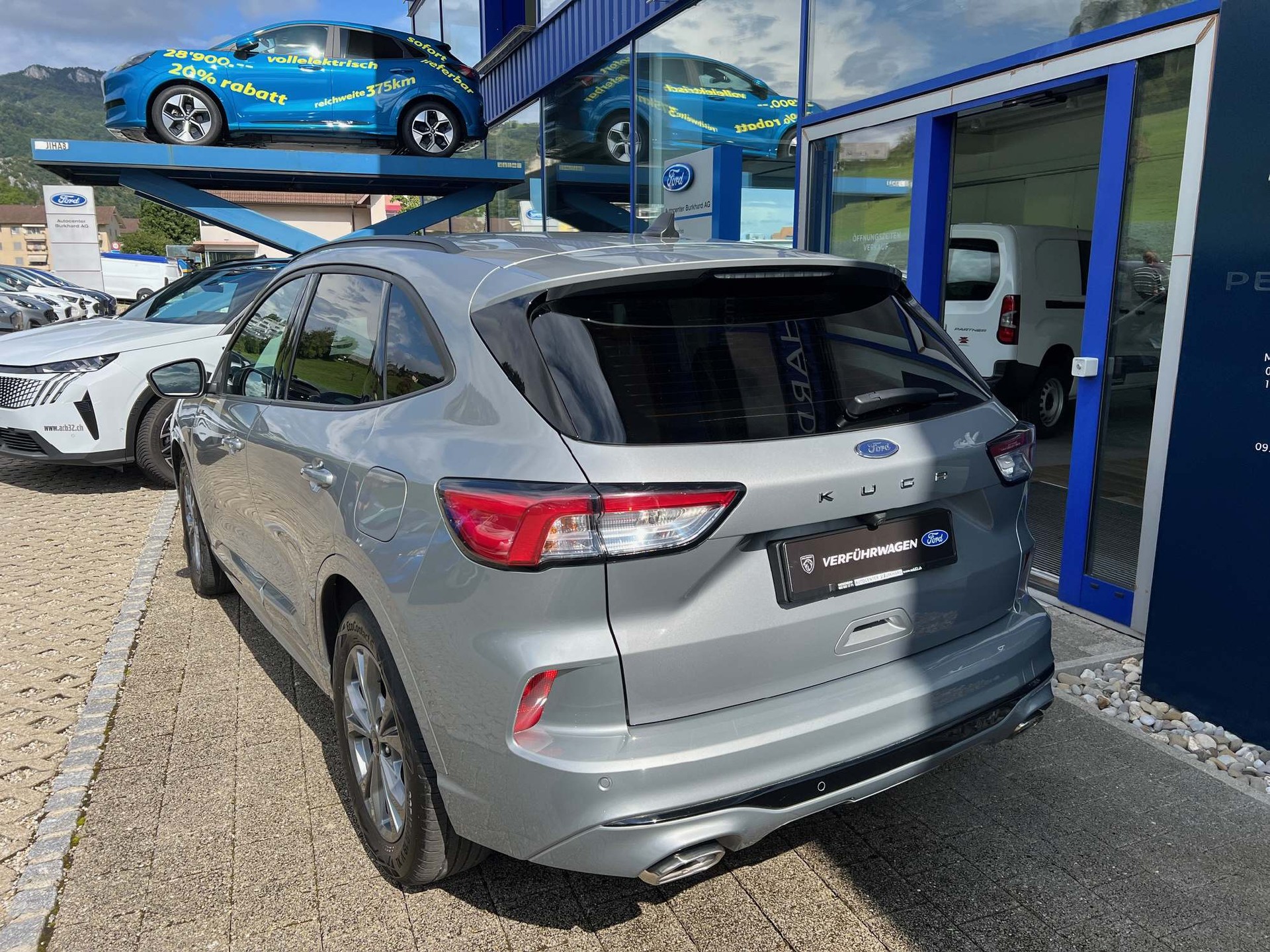 FORD Kuga 2.0 EcoBlue ST-Line-image-3