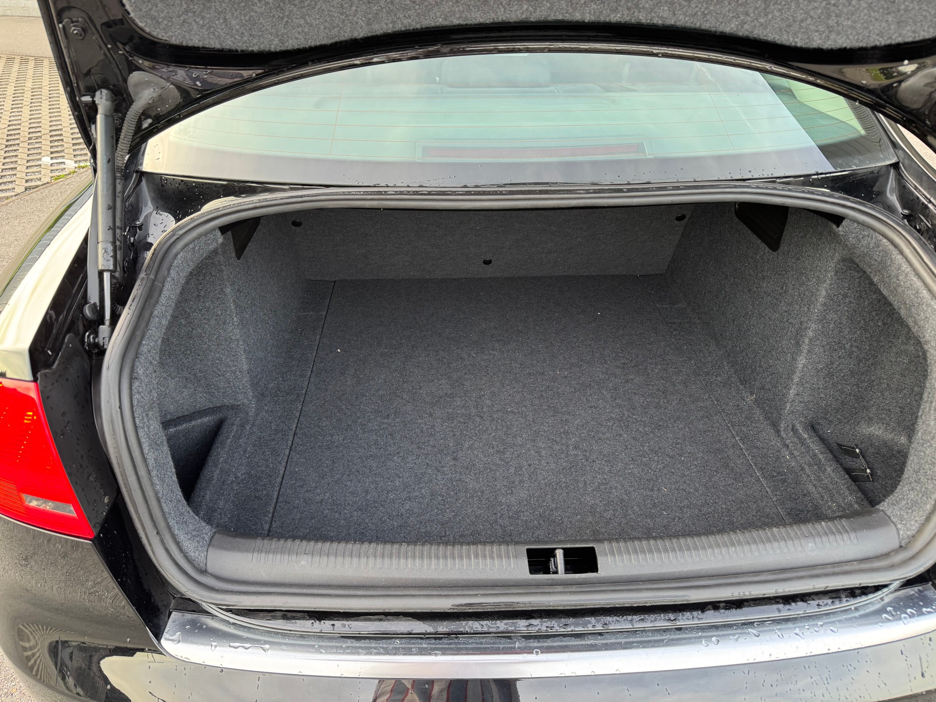 AUDI A4 2.0-image-10