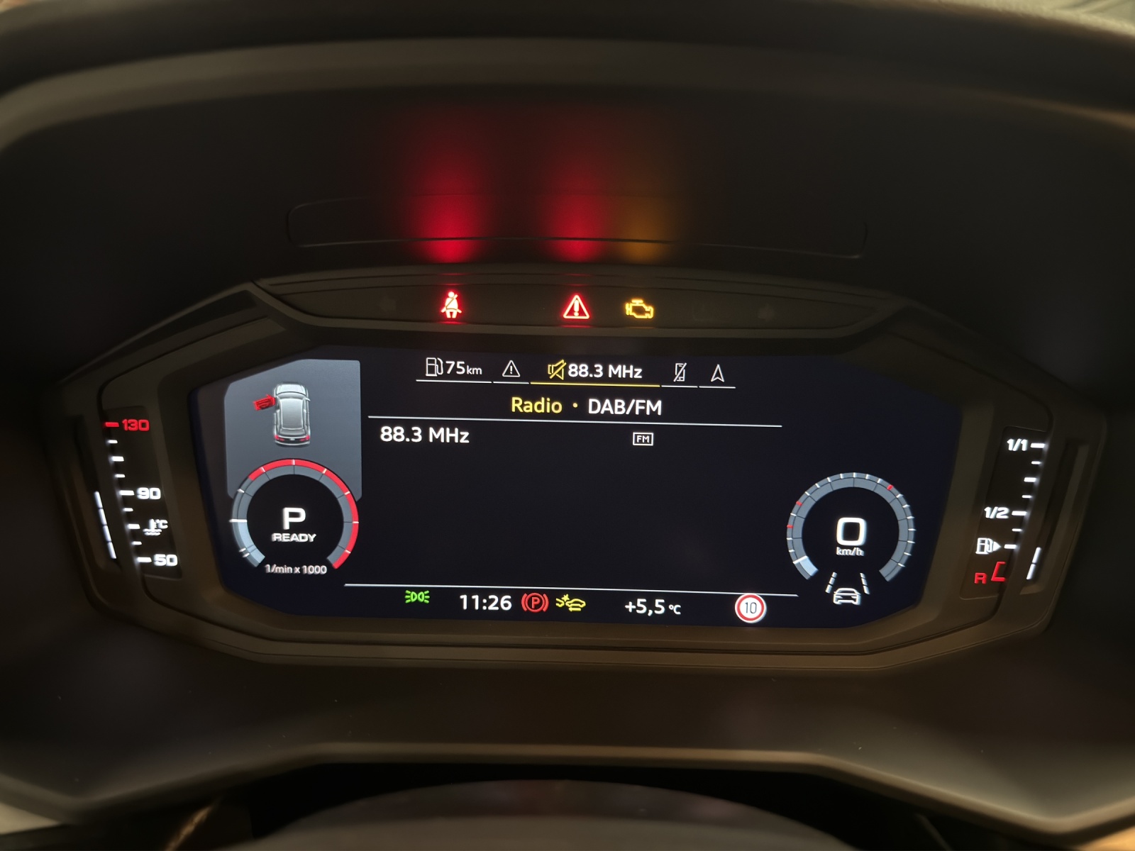 AUDI A1 Sportback 30 TFSI Attraction S-tronic-image-9