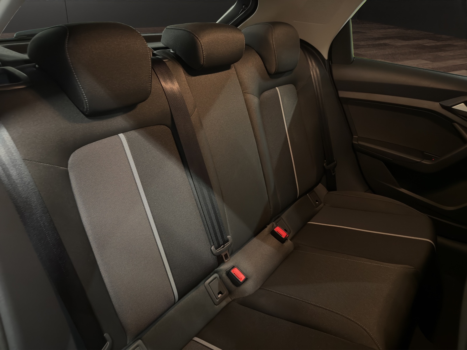 AUDI A1 Sportback 30 TFSI Attraction S-tronic-image-15