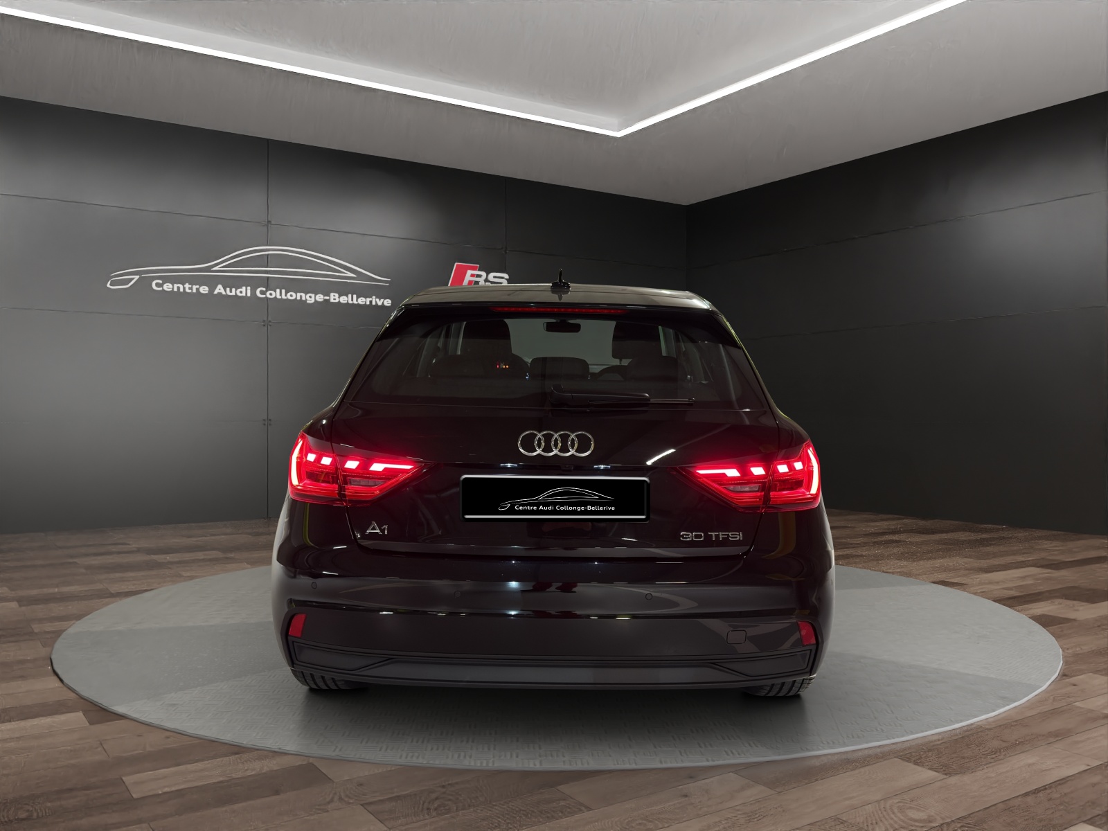 AUDI A1 Sportback 30 TFSI Attraction S-tronic-image-4
