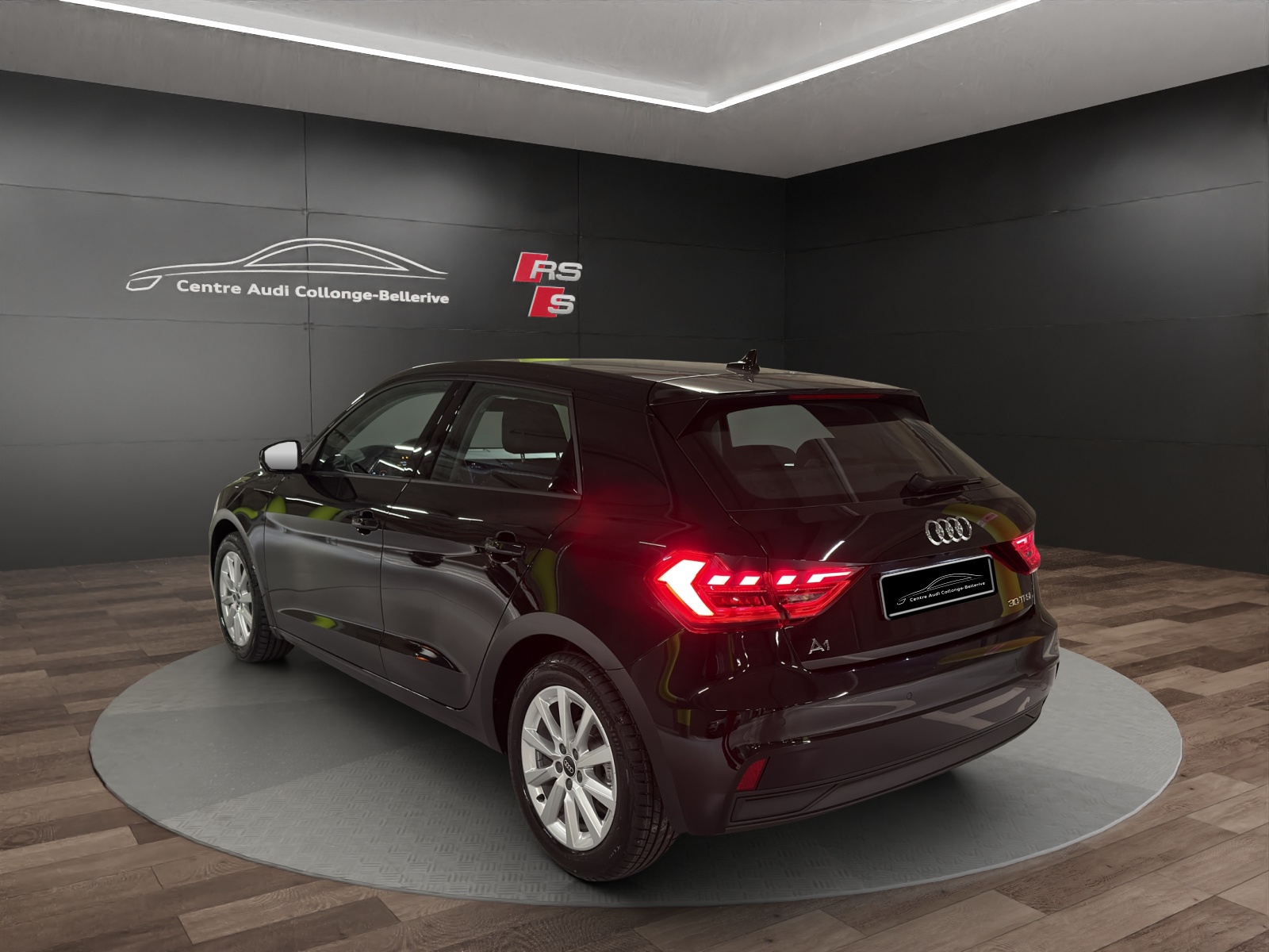 AUDI A1 Sportback 30 TFSI Attraction S-tronic-image-3