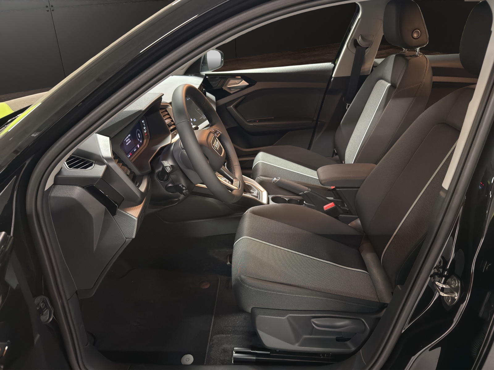AUDI A1 Sportback 30 TFSI Attraction S-tronic-image-7
