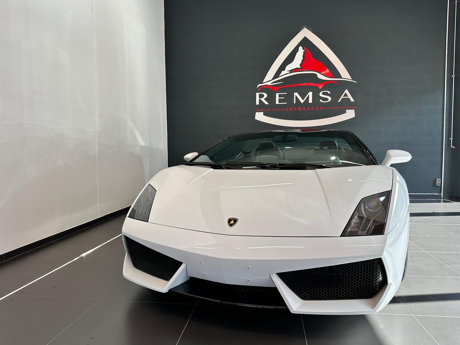 LAMBORGHINI Gallardo LP560-4 Spyder E-Gear-image-3