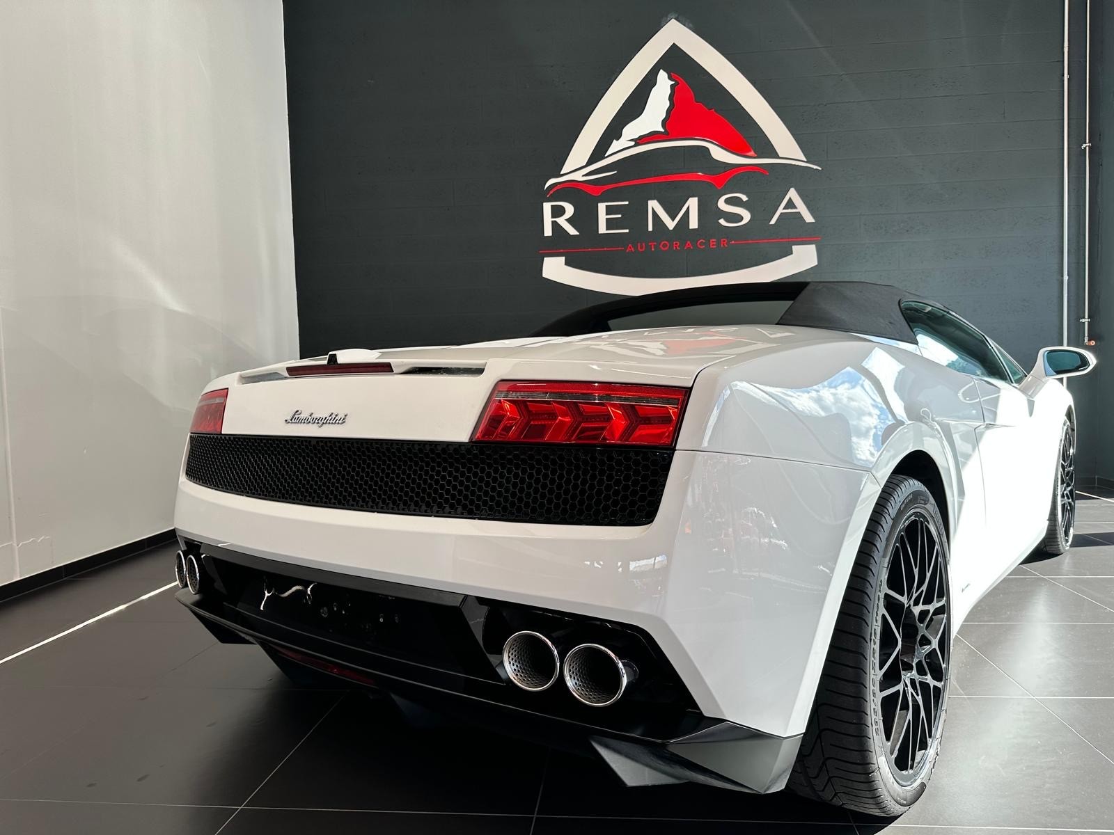 LAMBORGHINI Gallardo LP560-4 Spyder E-Gear-image-6