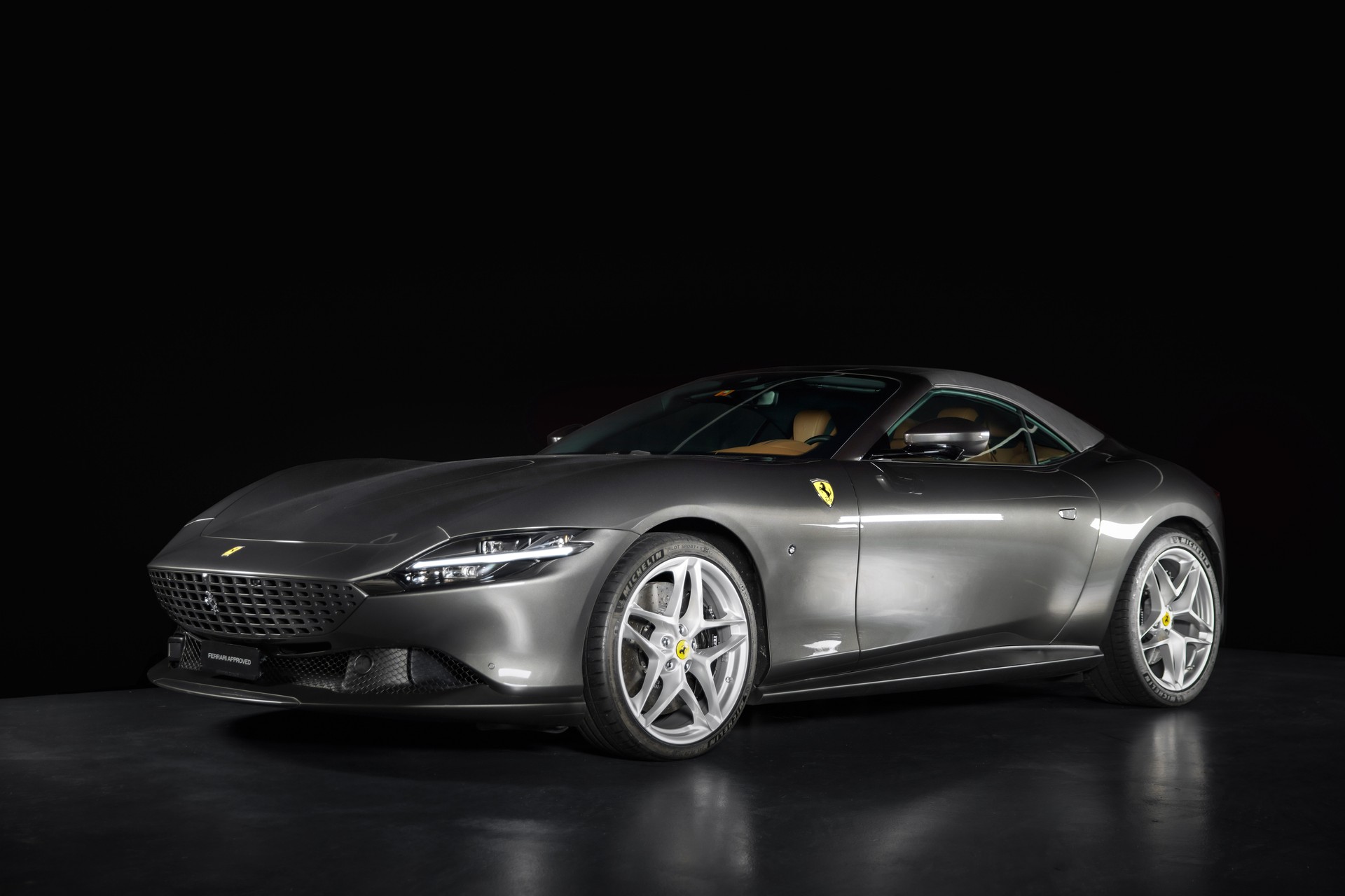 FERRARI Roma Spider 3.9 V8 T-showroom-element-1