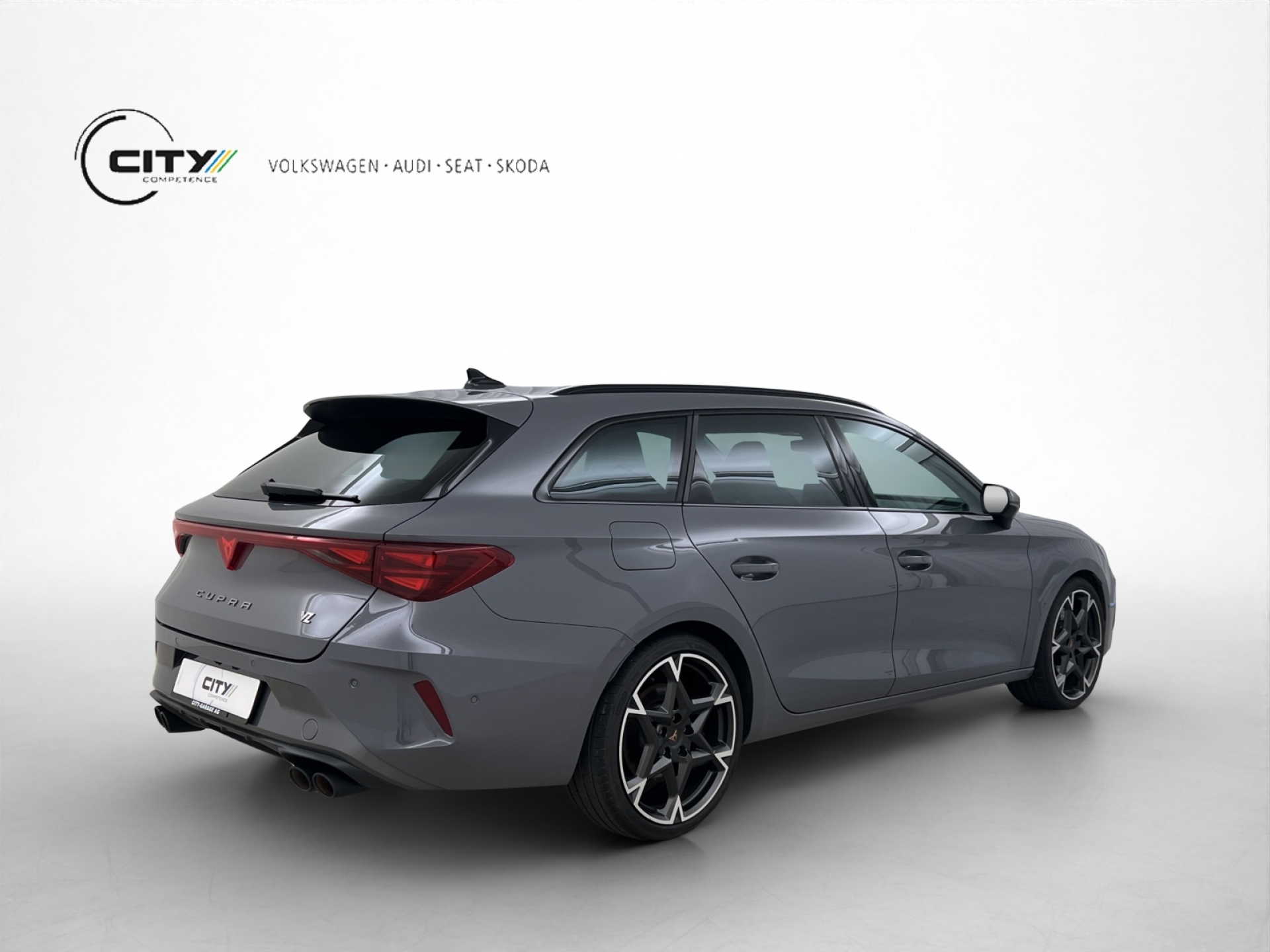 CUPRA Leon ST 2.0 TSI 333PS VZ 4Drive-image-3