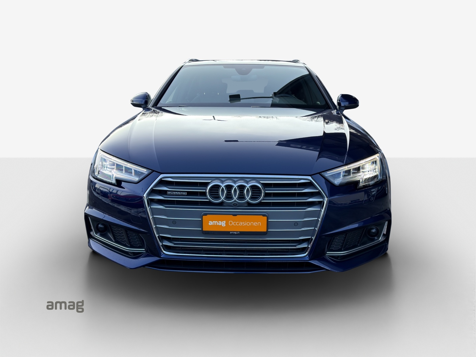 AUDI A4 Avant 45 TFSI Sport Attraction S-tronic quattro-image-6