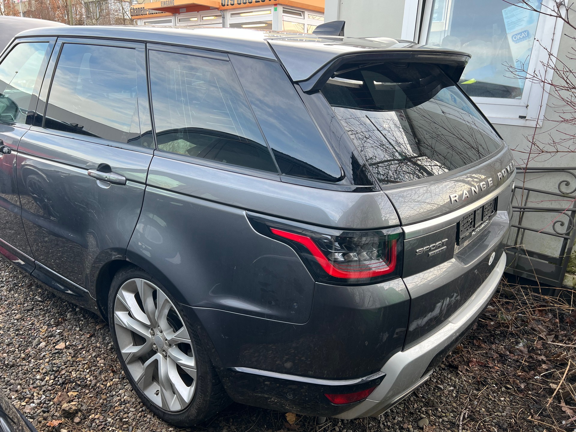 LAND ROVER Range Rover Sport 3.0 SDV6 HSE Dynamic Automatic-image-4