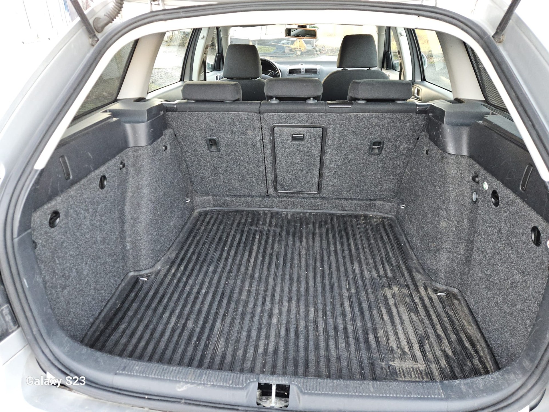 SKODA Octavia Combi 2.0 TDI Ambition 4x4 DSG-image-9