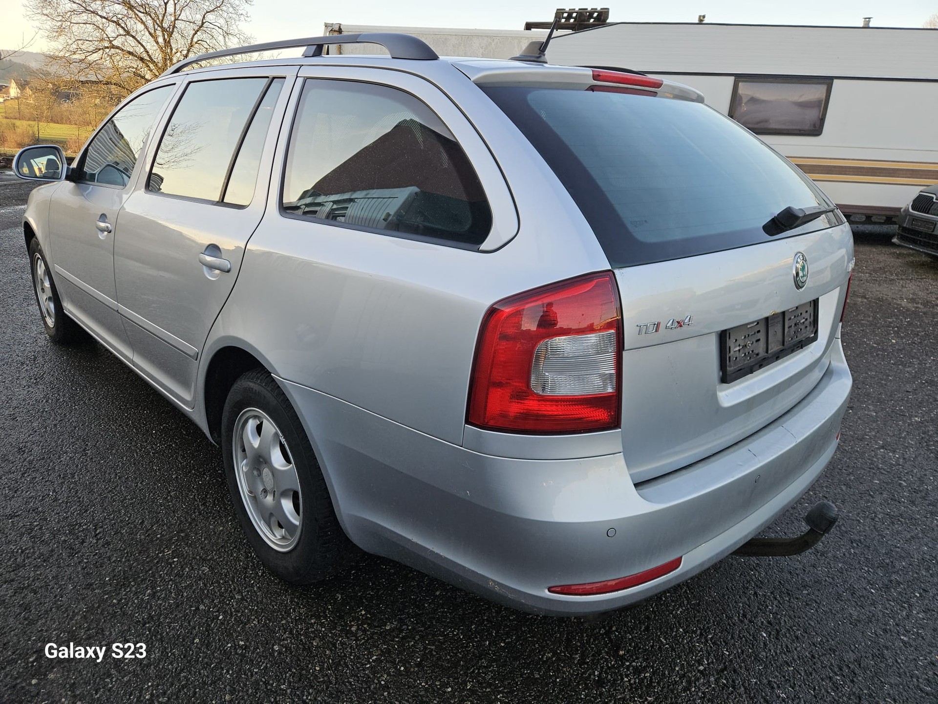 SKODA Octavia Combi 2.0 TDI Ambition 4x4 DSG-image-2