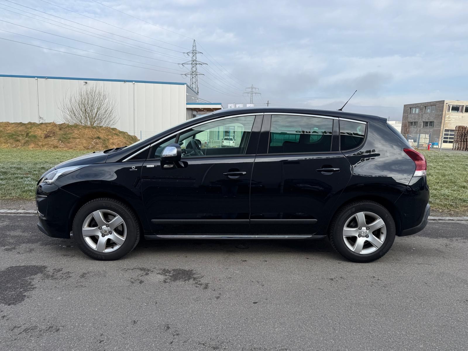 PEUGEOT 3008 2.0 HDI Style Tiptronic-image-8