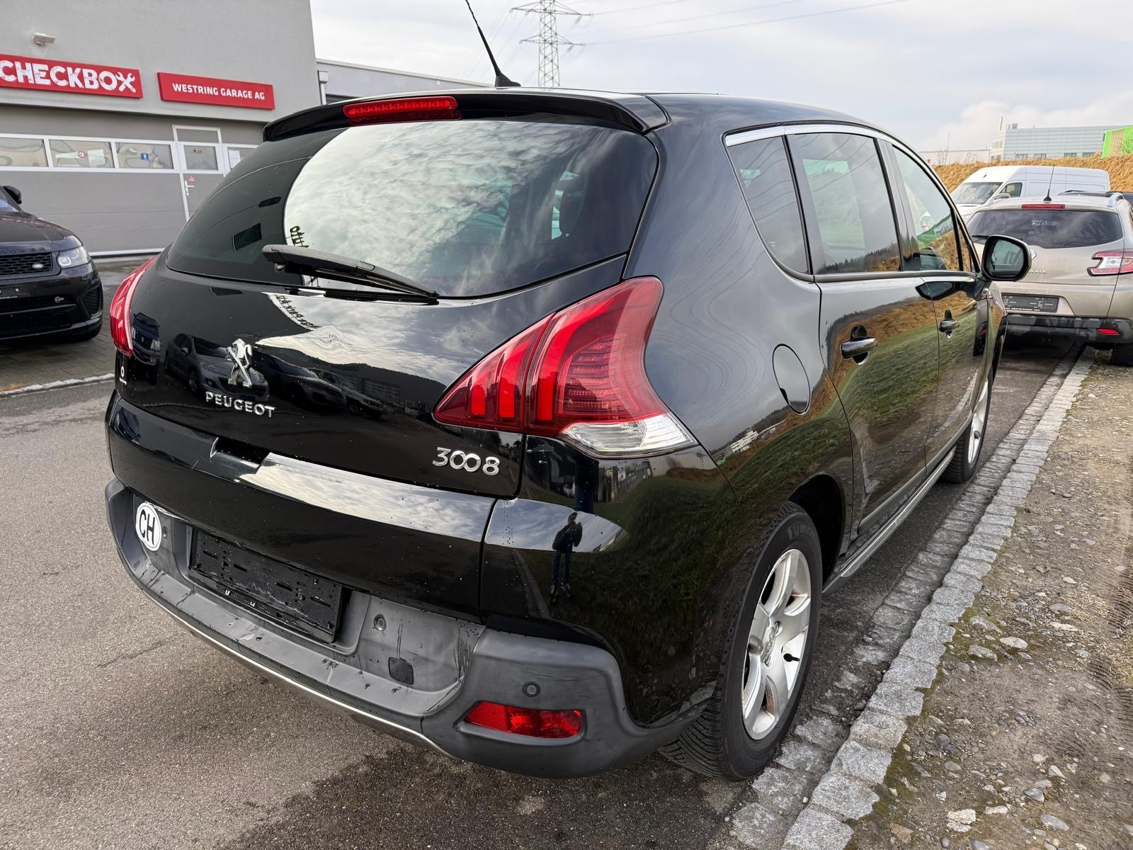 PEUGEOT 3008 2.0 HDI Style Tiptronic-image-4