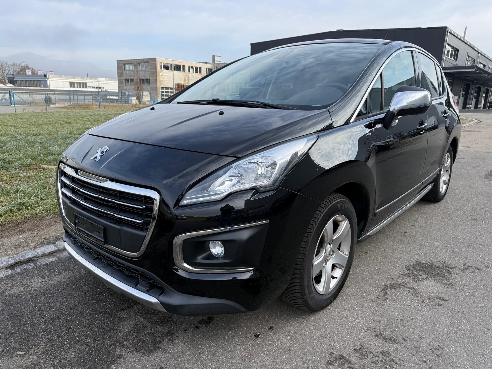 PEUGEOT 3008 2.0 HDI Style Tiptronic-image-2