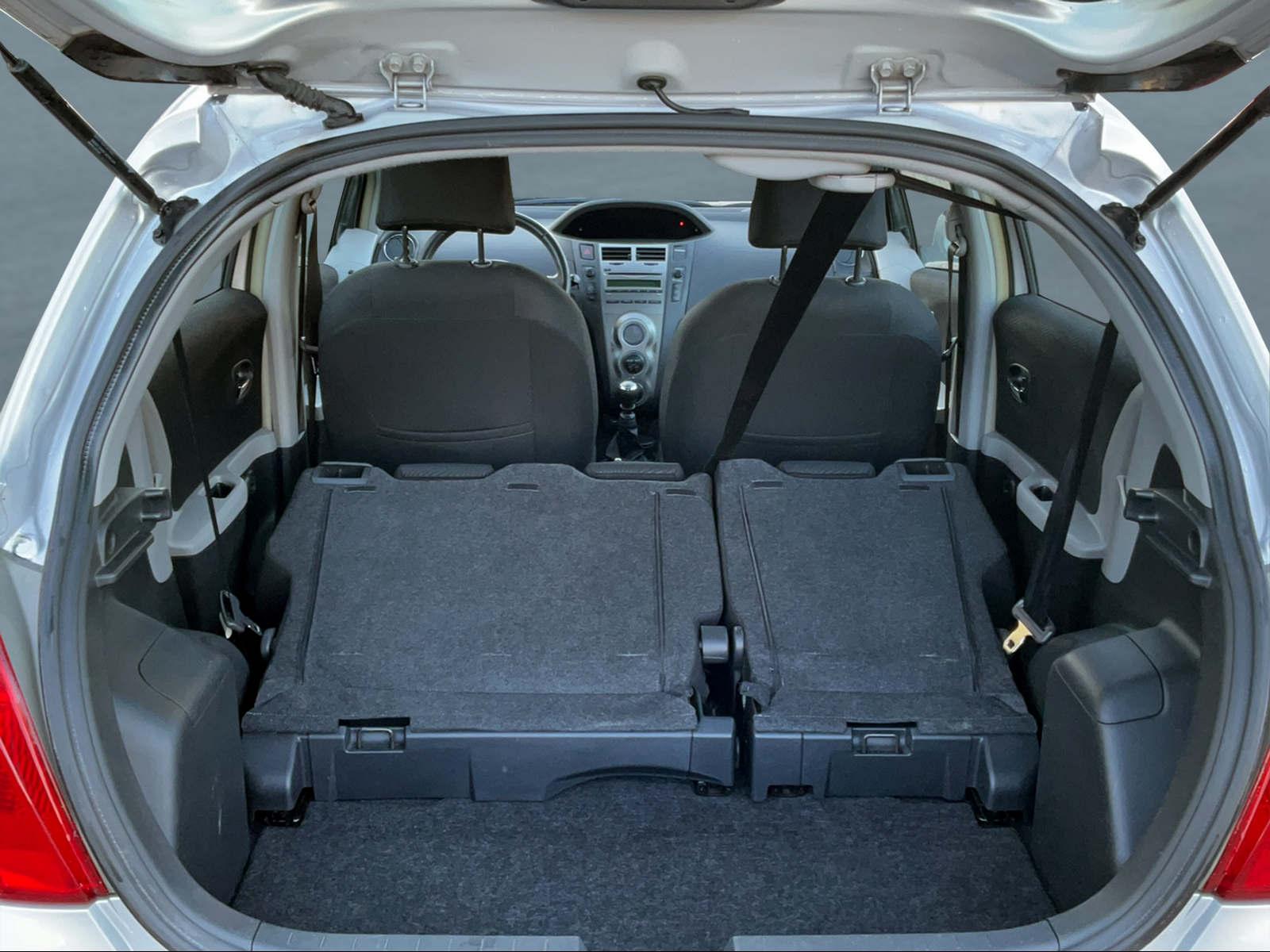 TOYOTA Yaris 1.33 VVT-i Linea Sol-image-15