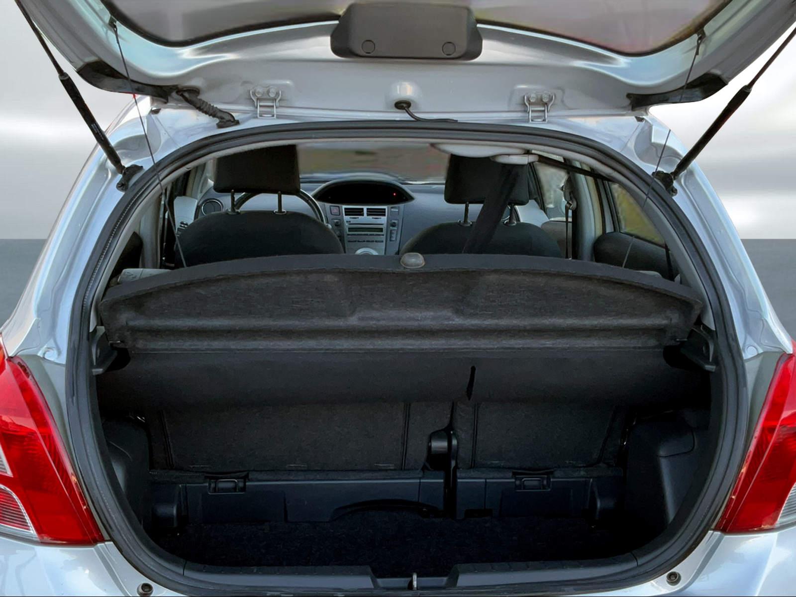 TOYOTA Yaris 1.33 VVT-i Linea Sol-image-14