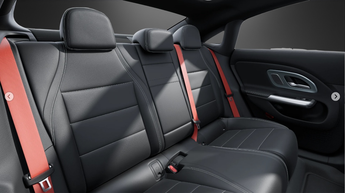 MERCEDES-BENZ CLA 220 8G-DCT 4Matic-image-8