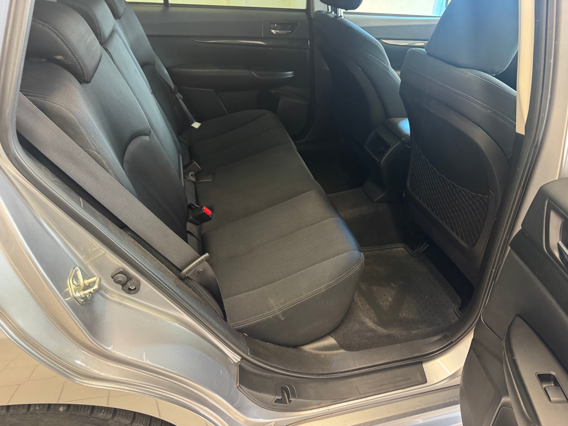 SUBARU Legacy 2.0D Limited S AWD-image-11