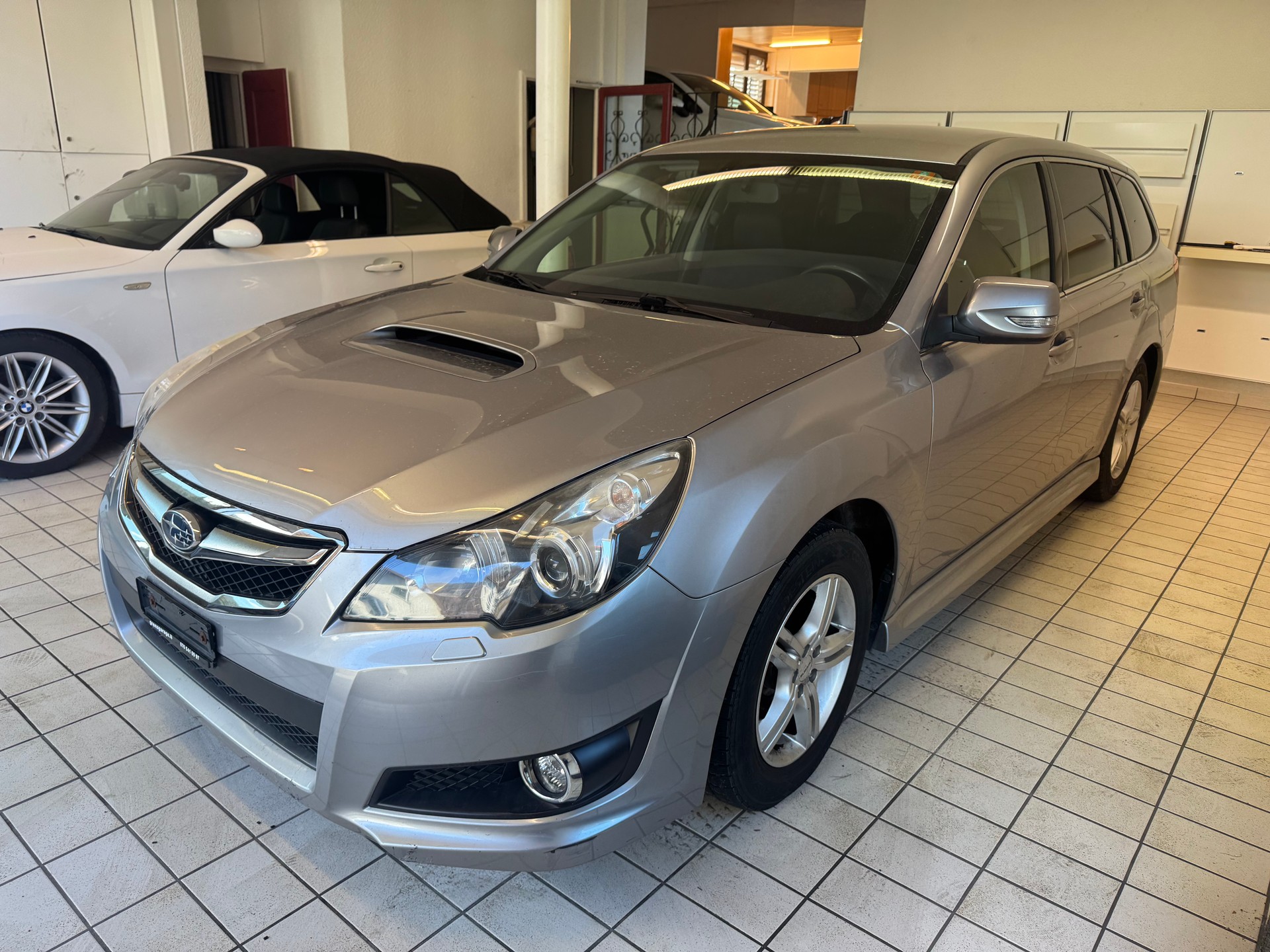 SUBARU Legacy 2.0D Limited S AWD-image-2