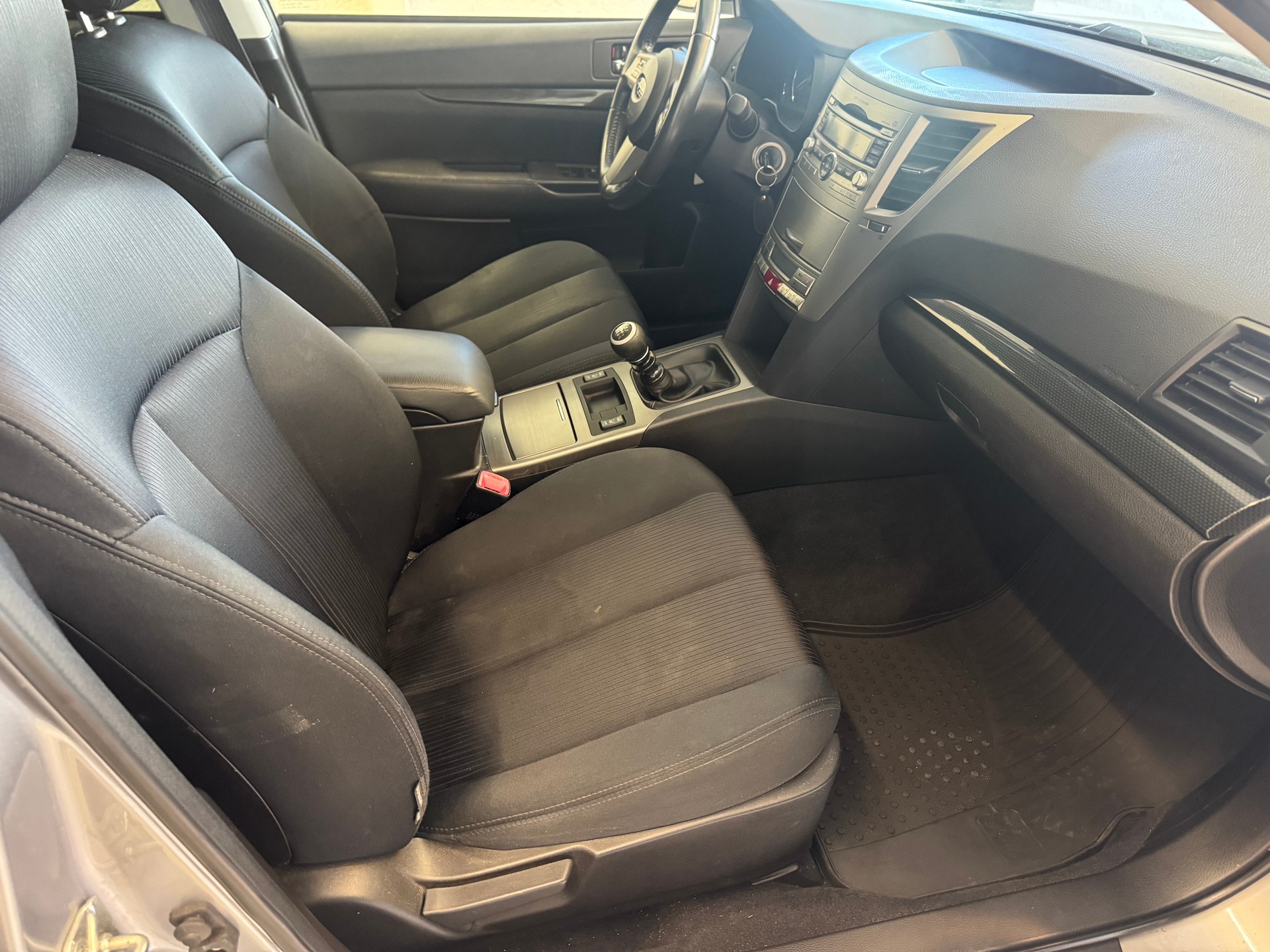 SUBARU Legacy 2.0D Limited S AWD-image-10