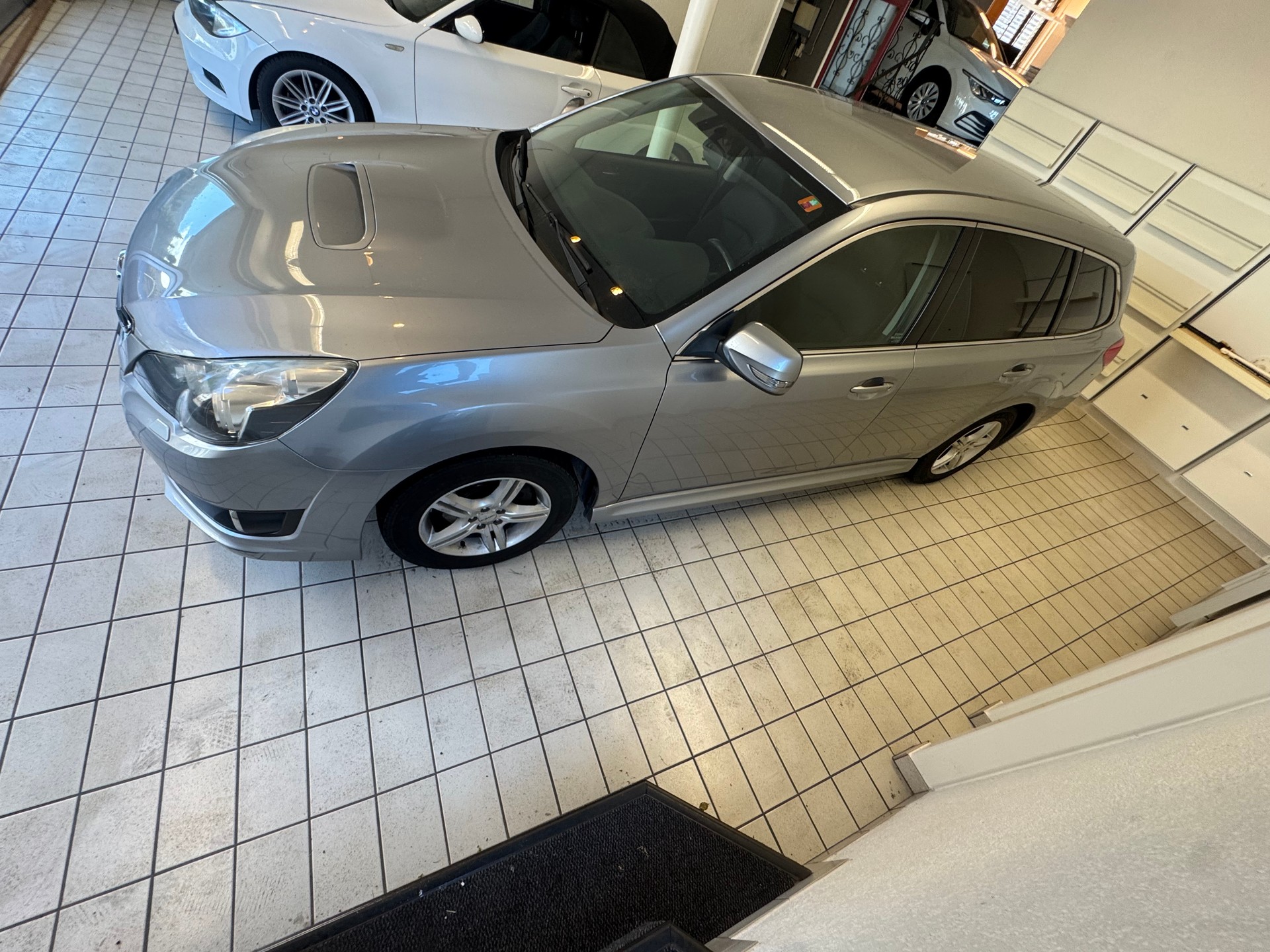 SUBARU Legacy 2.0D Limited S AWD-image-3