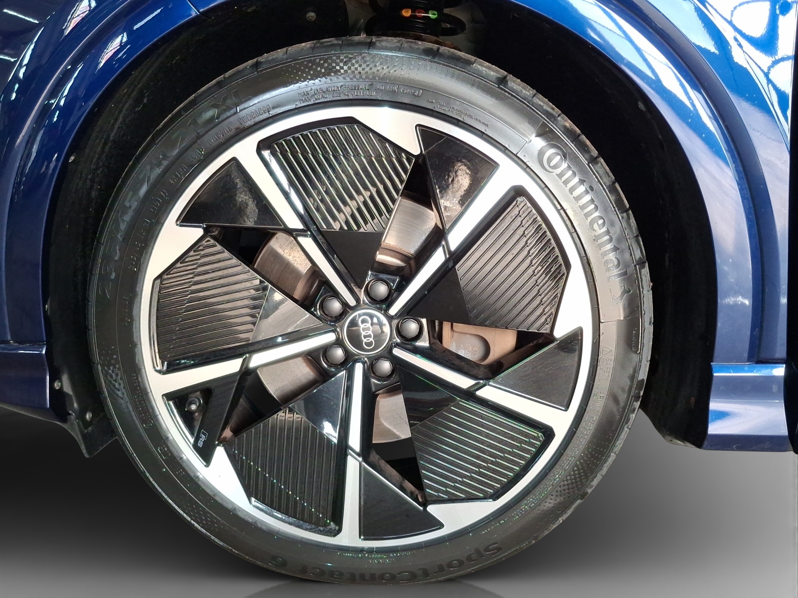 AUDI Q4 Sportback e-tron 50 quattro-image-15