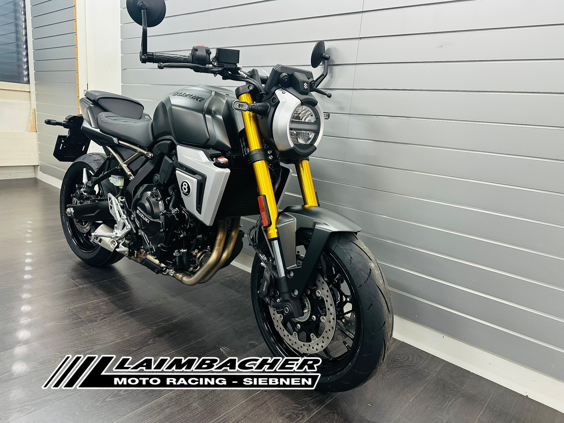 SUZUKI GSX-8T-showroom-element-2