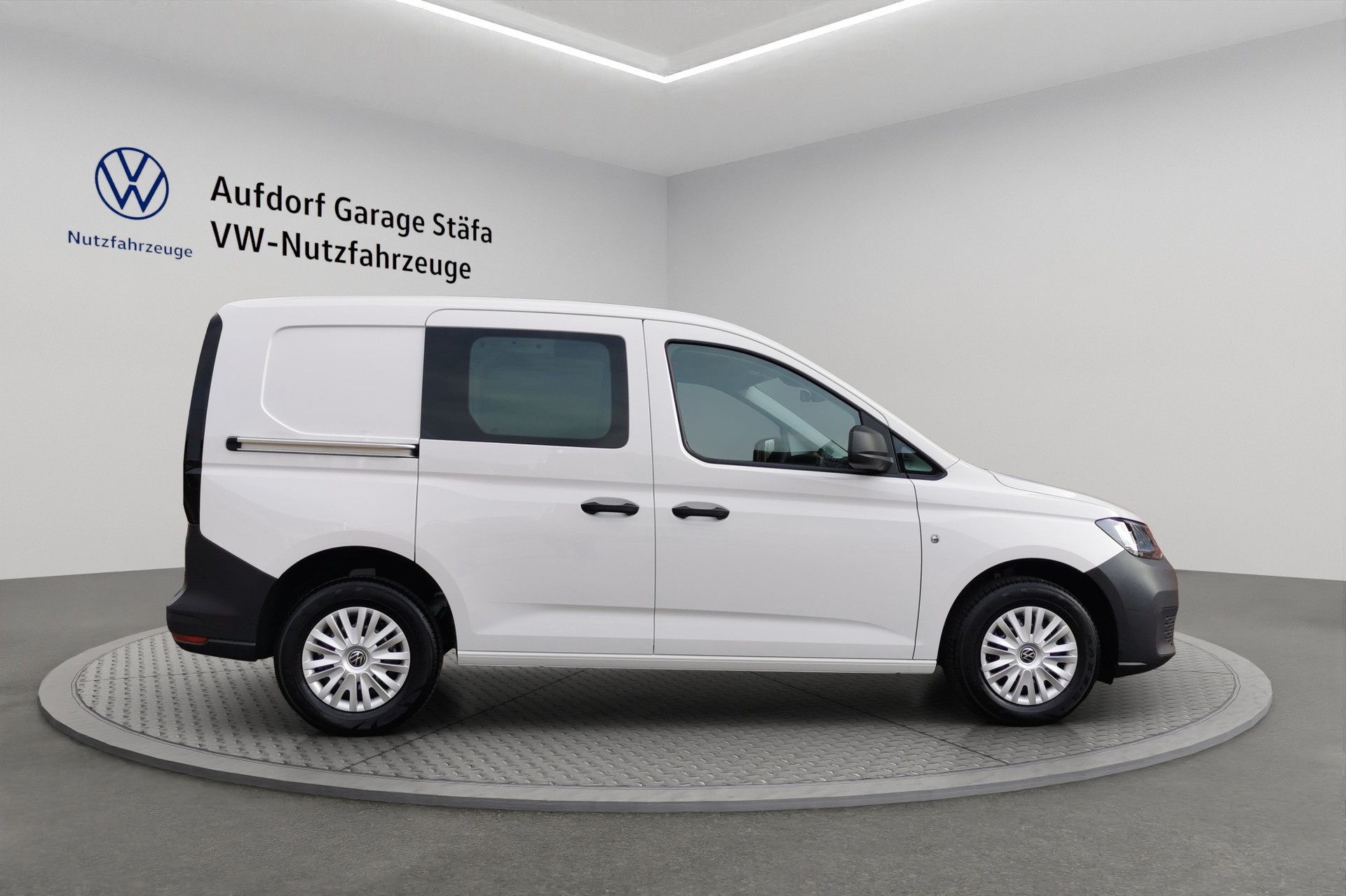 VW Caddy Cargo 2.0TDI Entry-image-5
