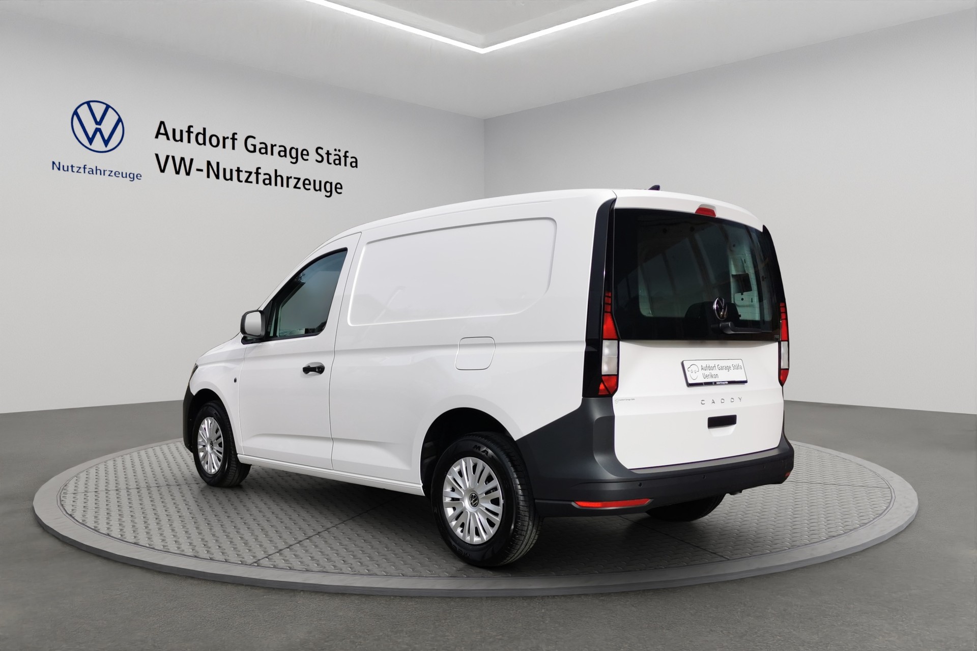 VW Caddy Cargo 2.0TDI Entry-image-2