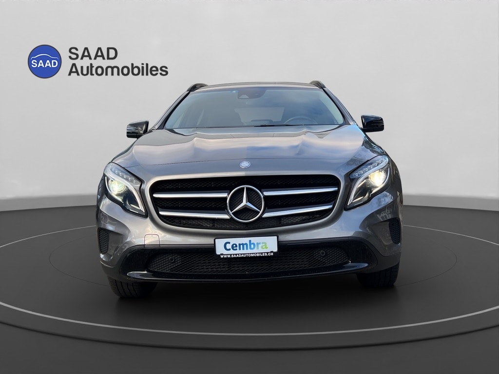 MERCEDES-BENZ GLA 200 AMG Line 7G-DCT