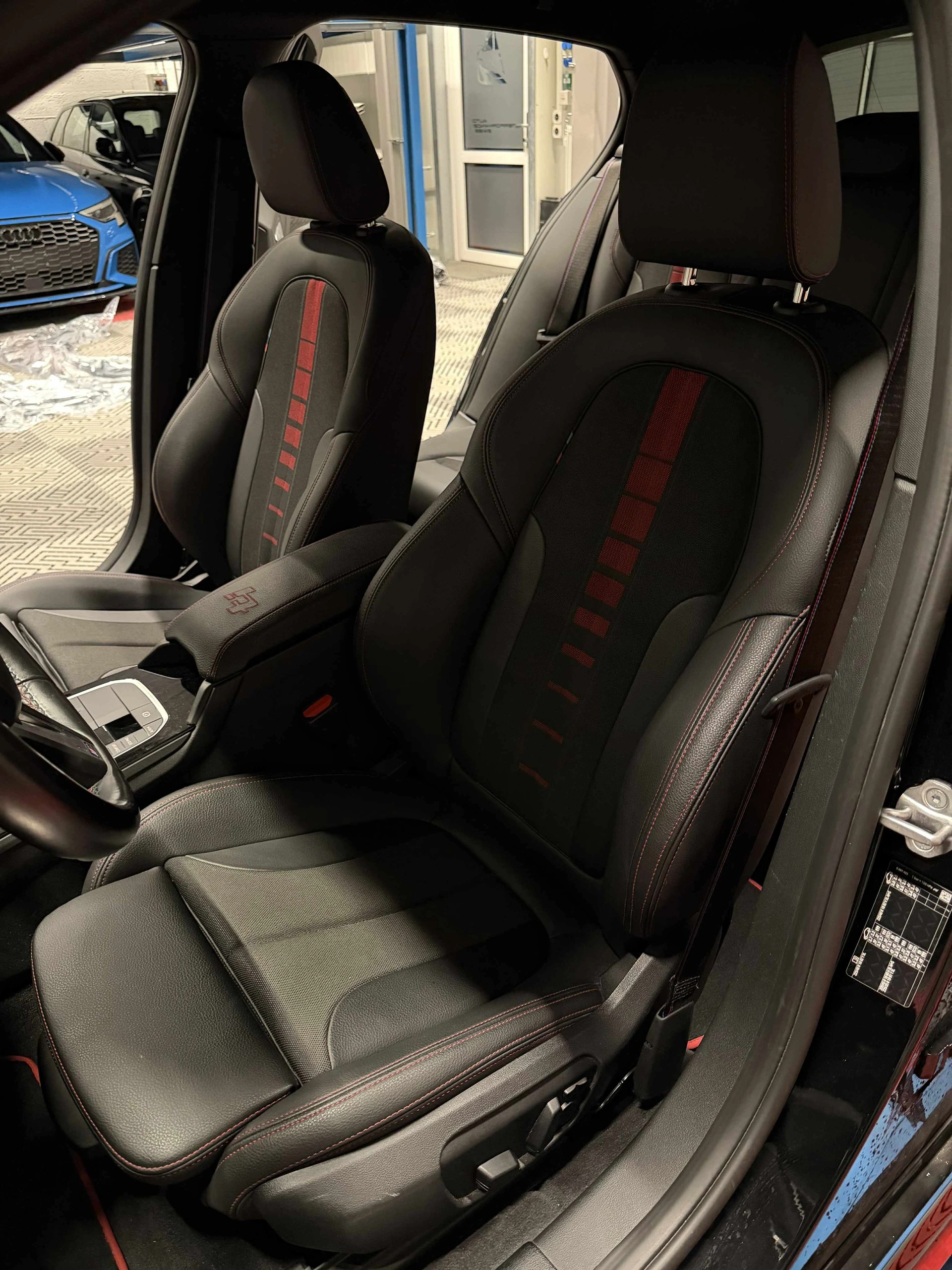 BMW 128ti M Sport Pro Steptronic-image-7