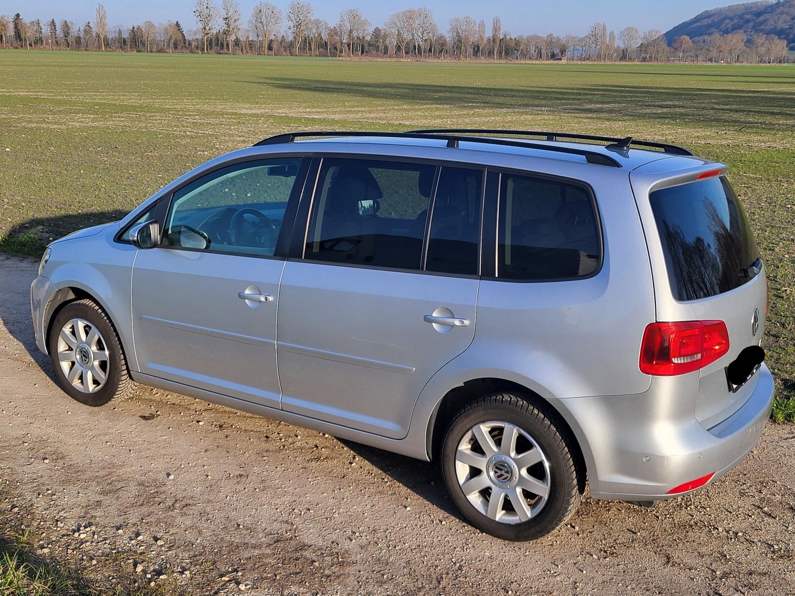 VW Touran 1.4 TSI EcoFuel Comfortline DSG-image-3