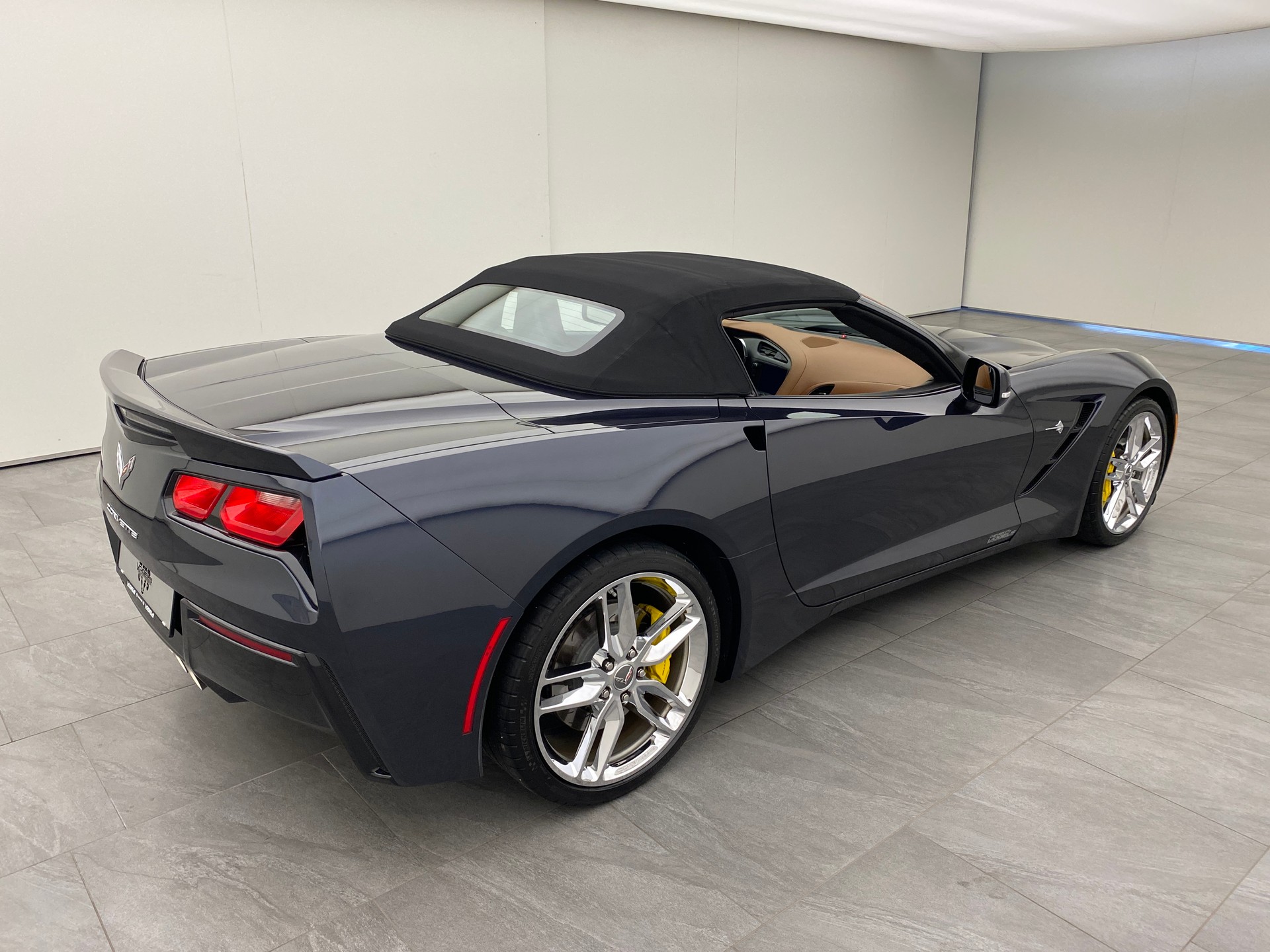 CHEVROLET Corvette C7 Stingray 3LT Convertible-showroom-element-3