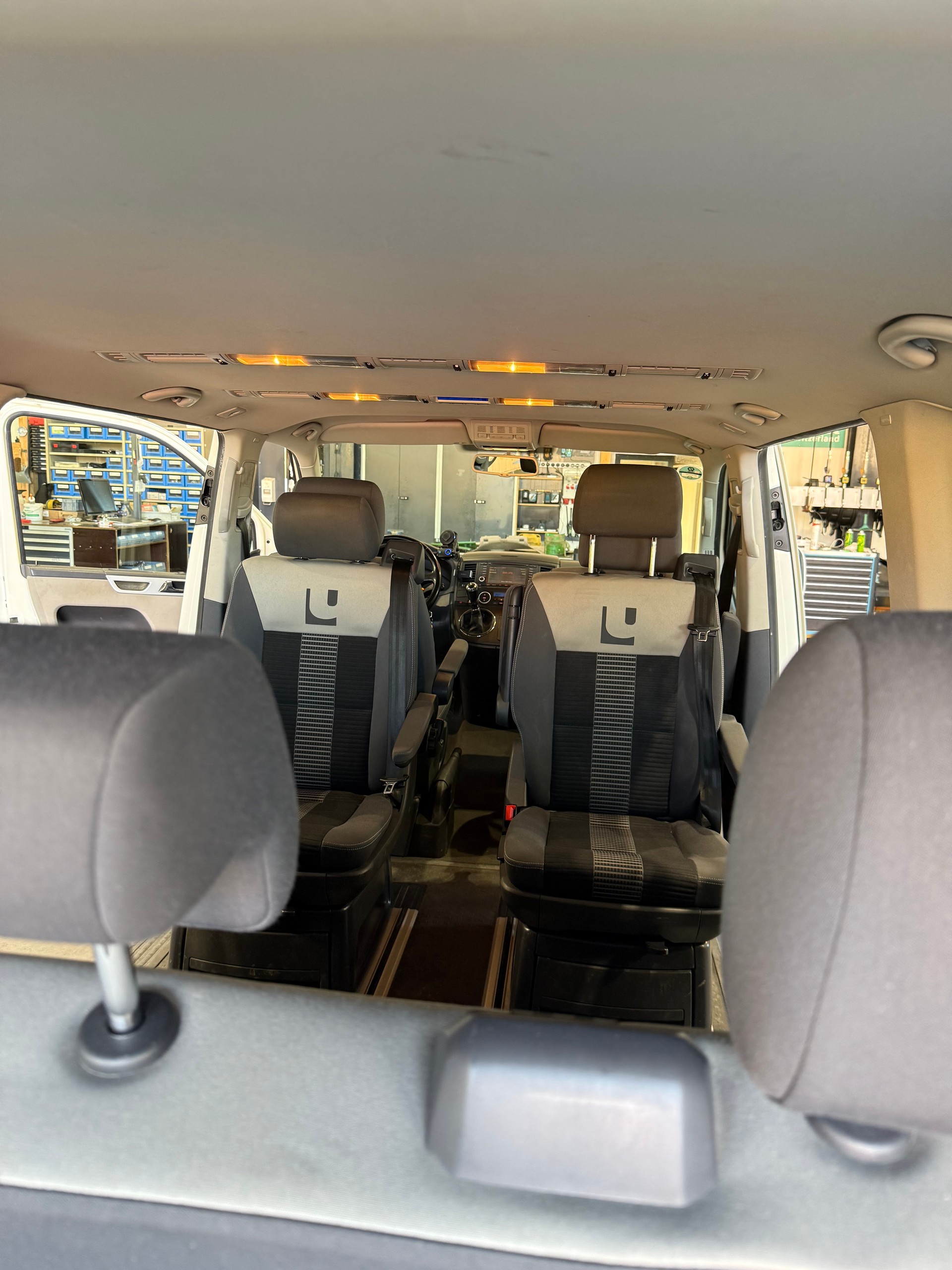 VW Multivan UNITET Comfortline 4 Motion-image-7