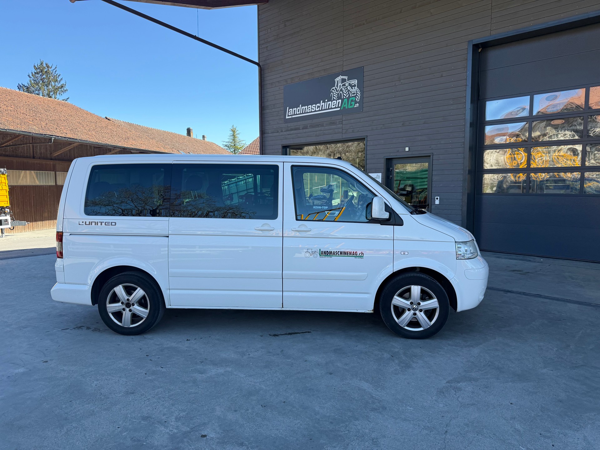 VW Multivan UNITET Comfortline 4 Motion-image-2