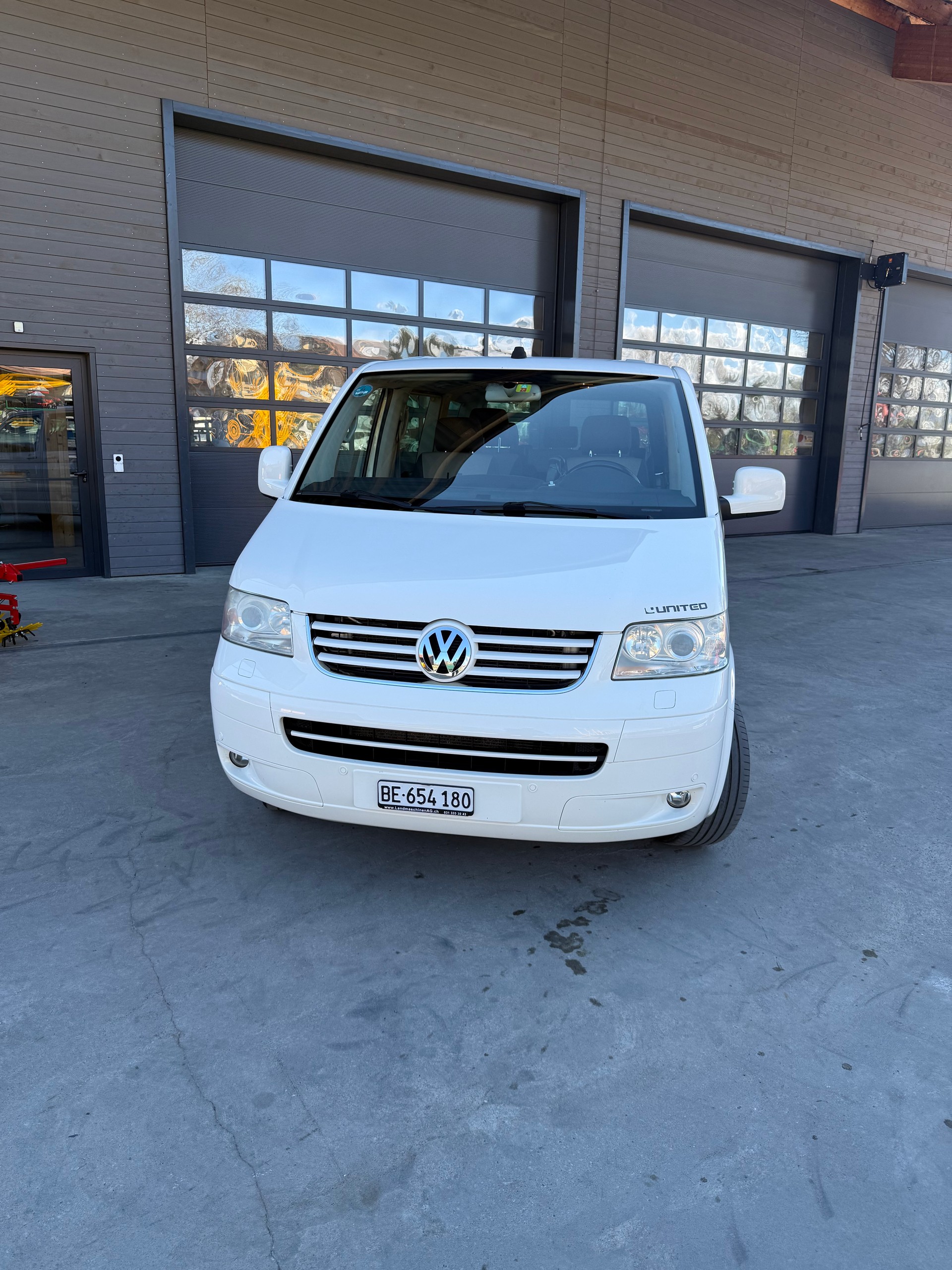 VW Multivan UNITET Comfortline 4 Motion-image-1