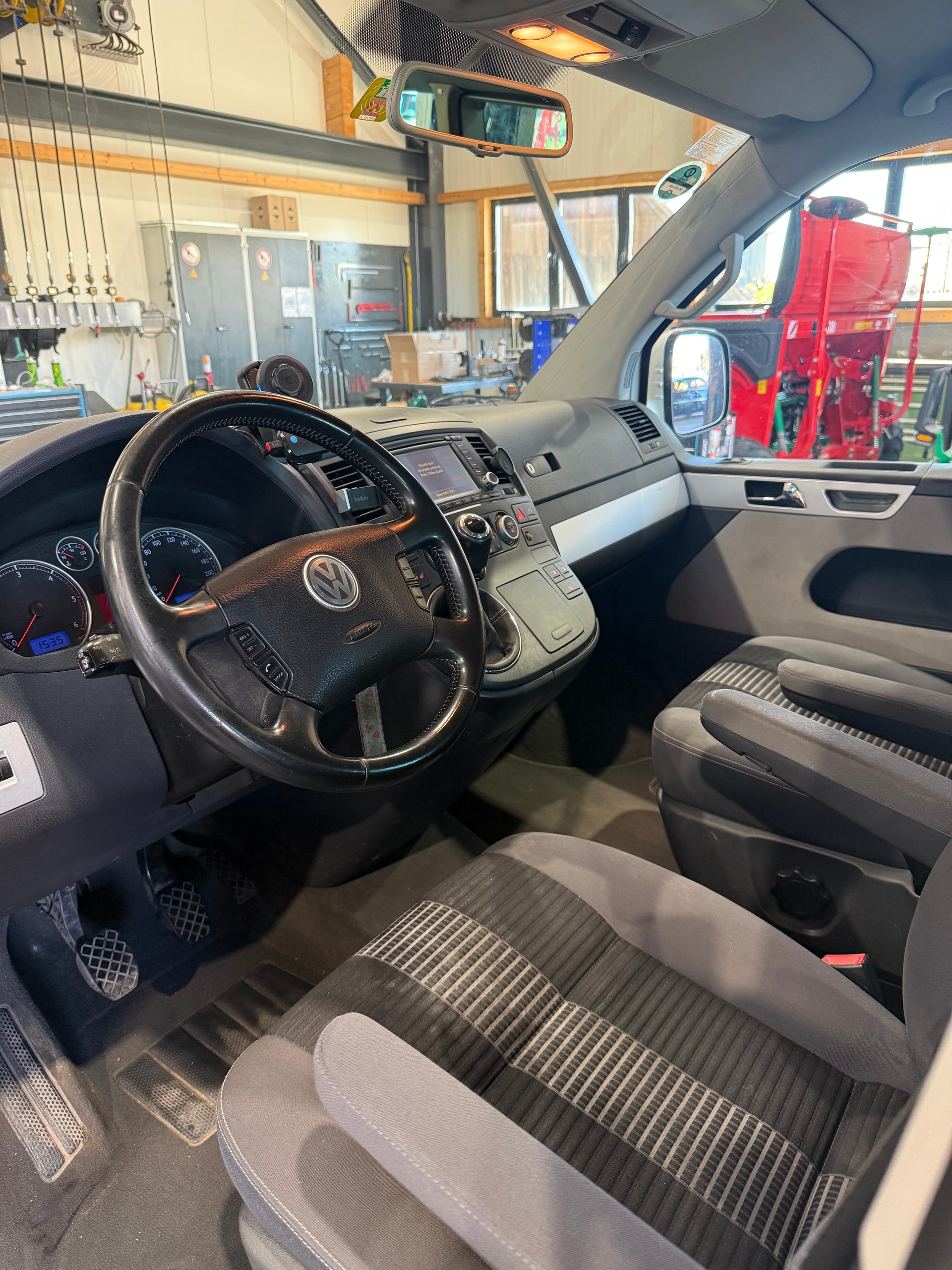 VW Multivan UNITET Comfortline 4 Motion-image-5