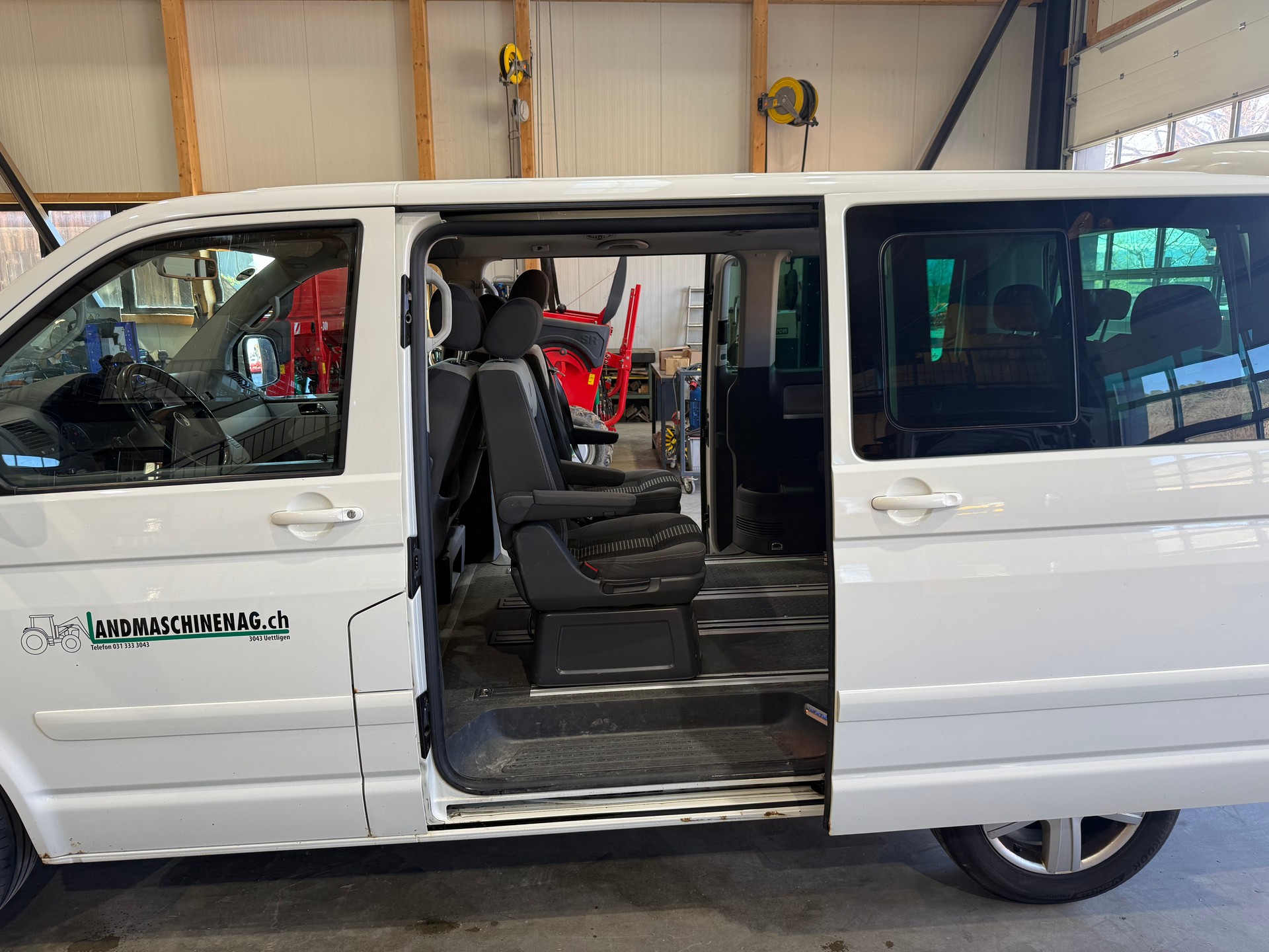 VW Multivan UNITET Comfortline 4 Motion-image-6