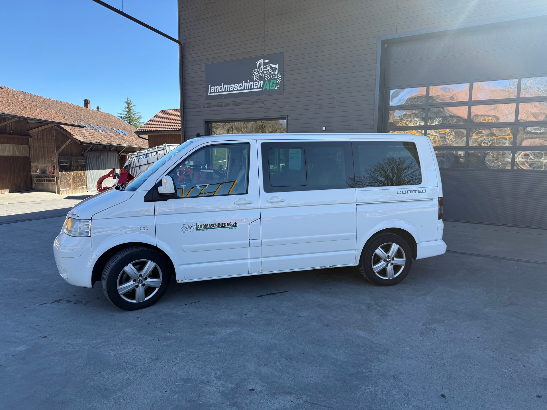VW Multivan UNITET Comfortline 4 Motion-image-3