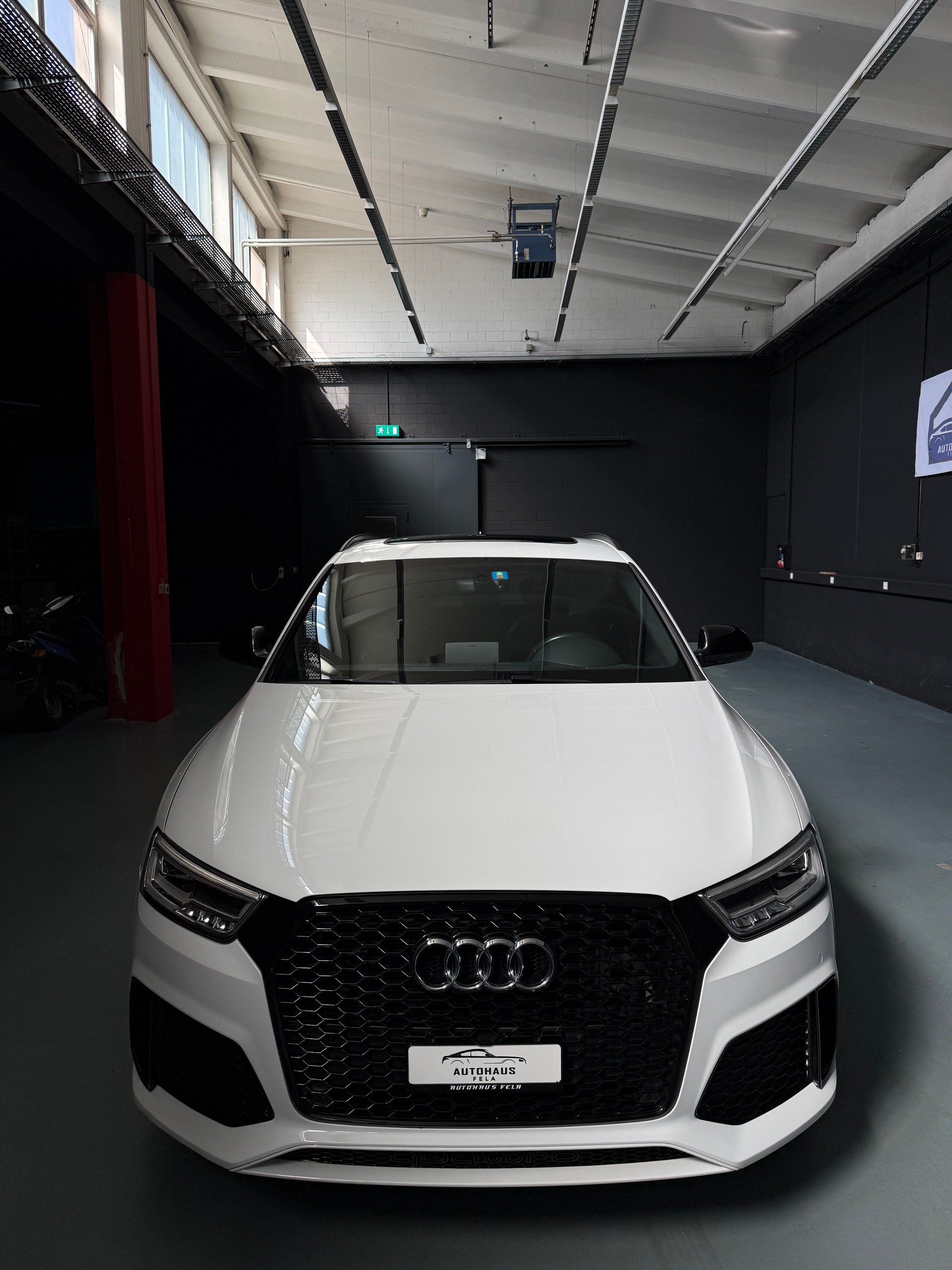 AUDI RS Q3 Performance-image-1