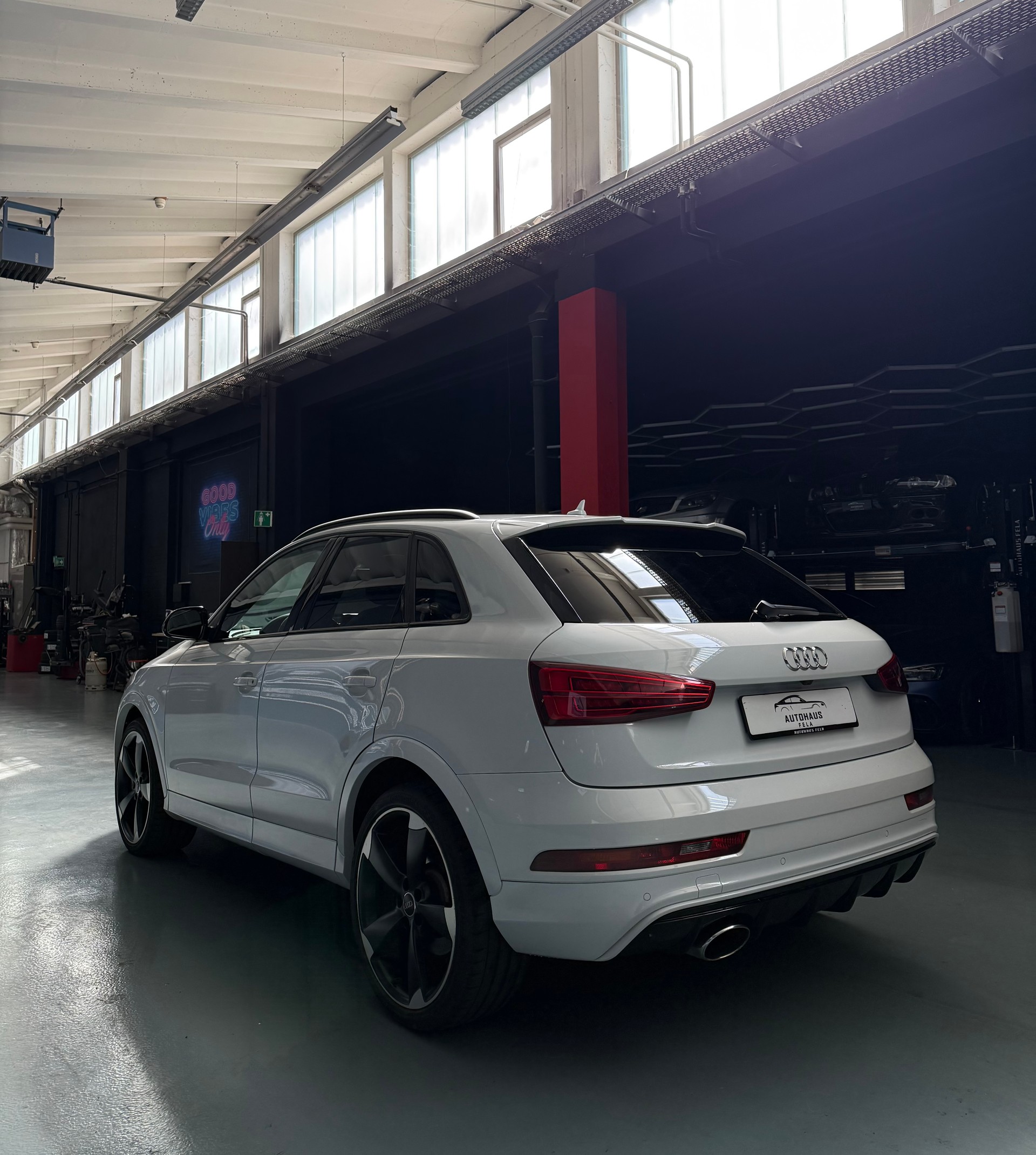 AUDI RS Q3 Performance-image-3