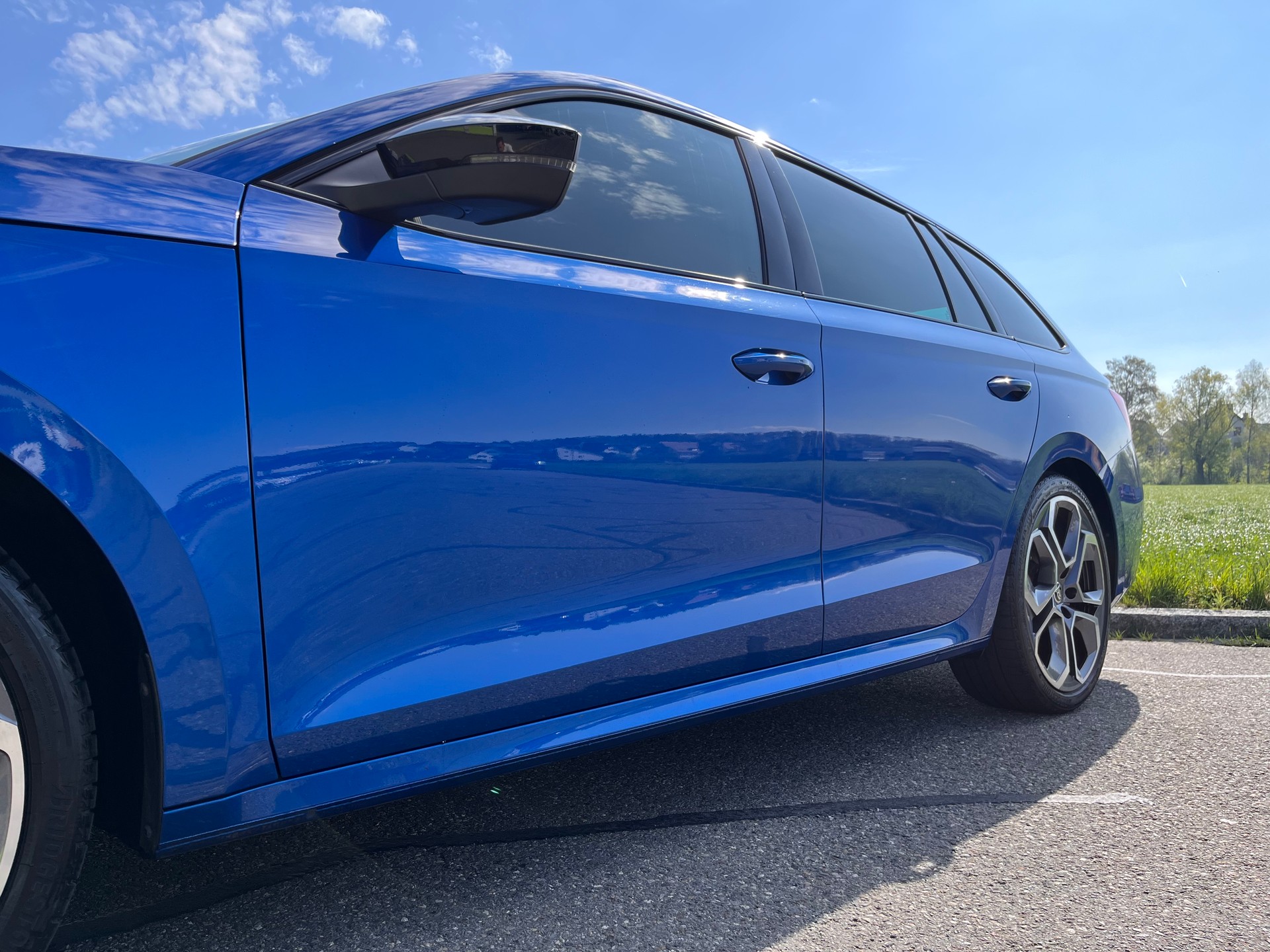 SKODA Octavia Combi 2.0 TDI RS 4x4 DSG * mySKODA PACK RS - SUPERSPORT LENKRAD BEHEIZT *-image-12